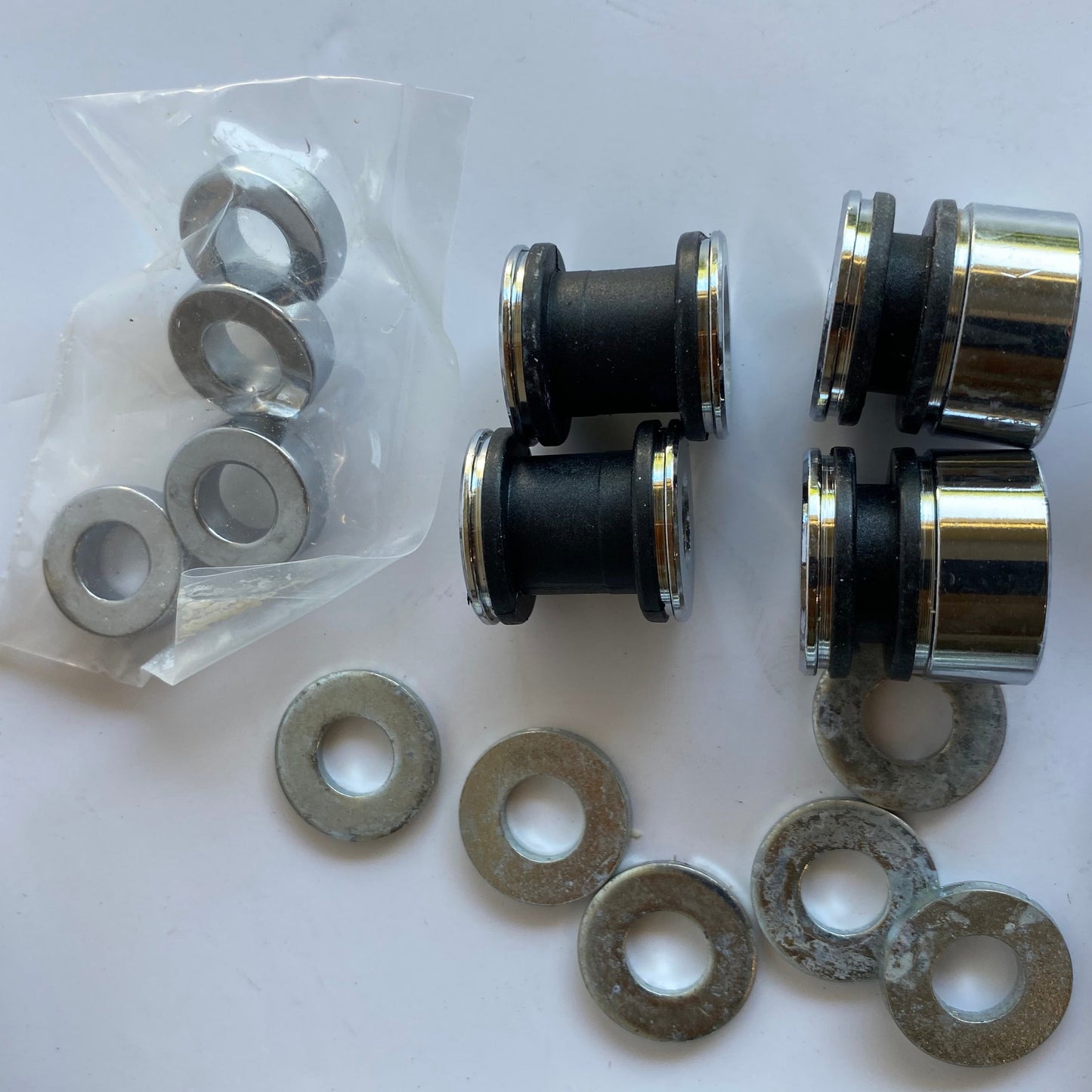 Kit de visserie pour sissy bar détachable Harley Davidson REF OEM : 53930-03B