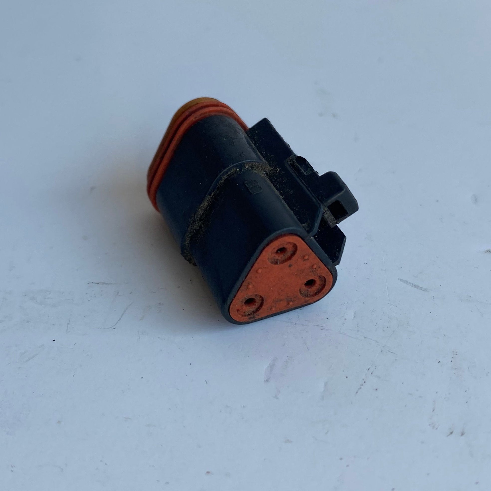 Prise Deutsch DT standard 3 pins male noir Harley Davidson REF MCS 548147