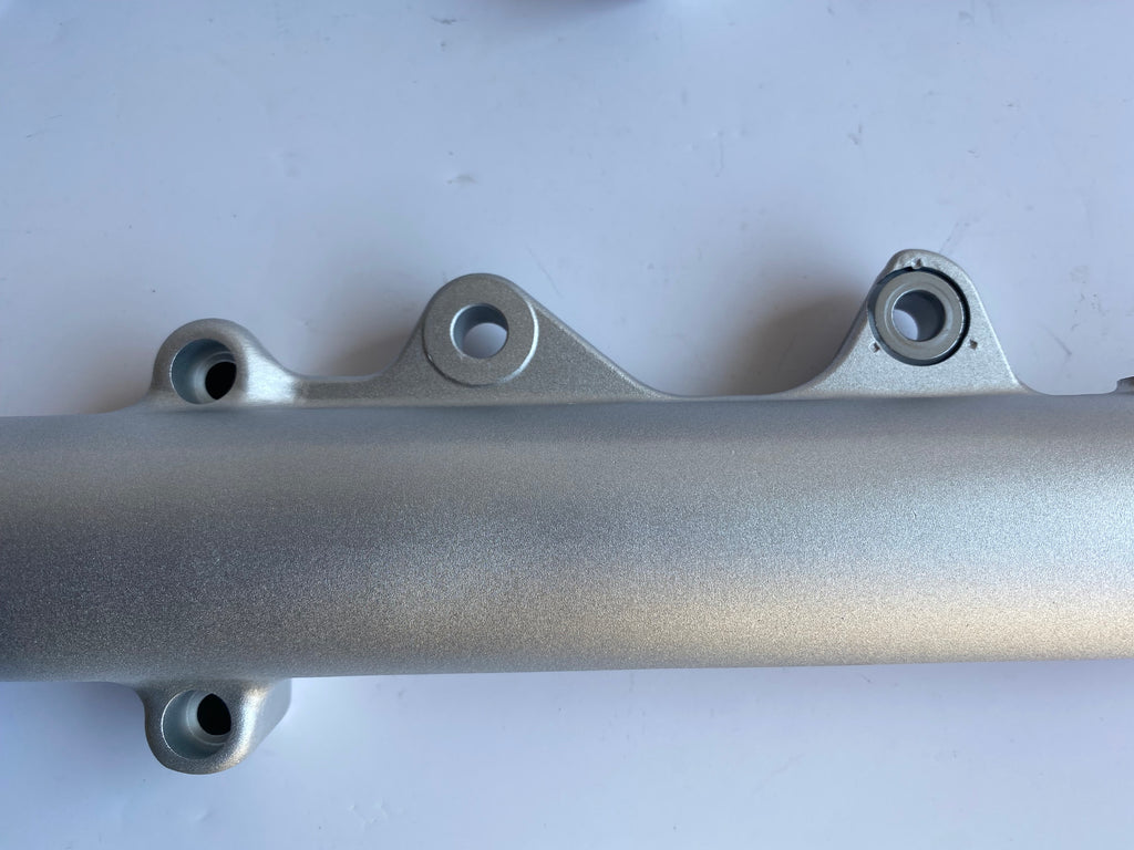 Jeu de fourreaux de fourche 39mm Harley Davidson REF OEM 45921-87 & 45923-87