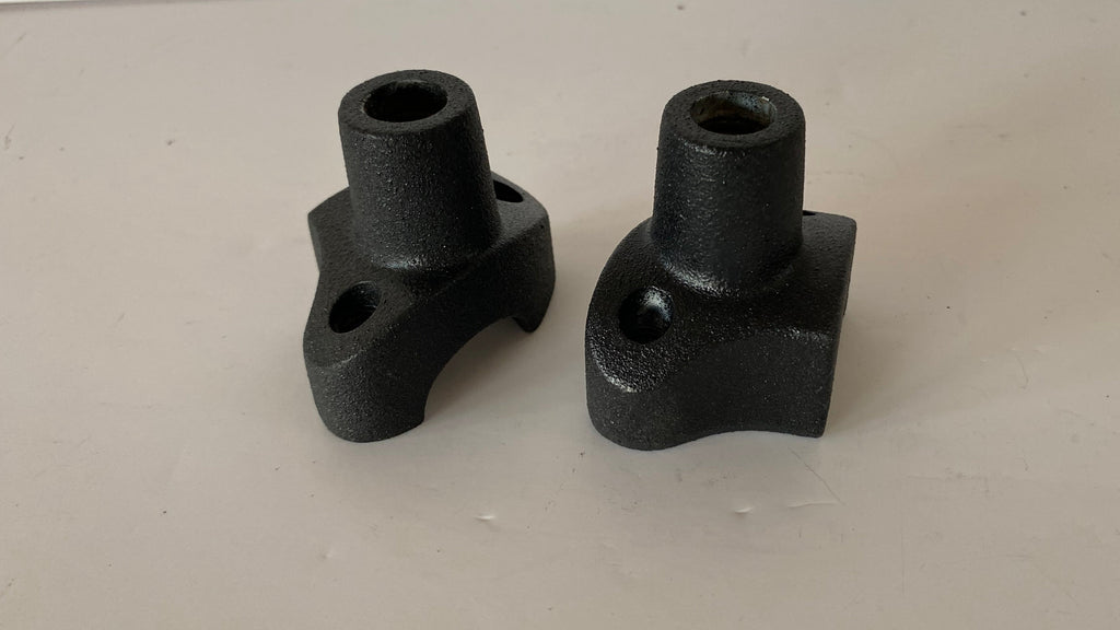 Jeu de risers inférieur noir wrinkle Harley Davidson REF OEM 56116-82A & 56117-82A