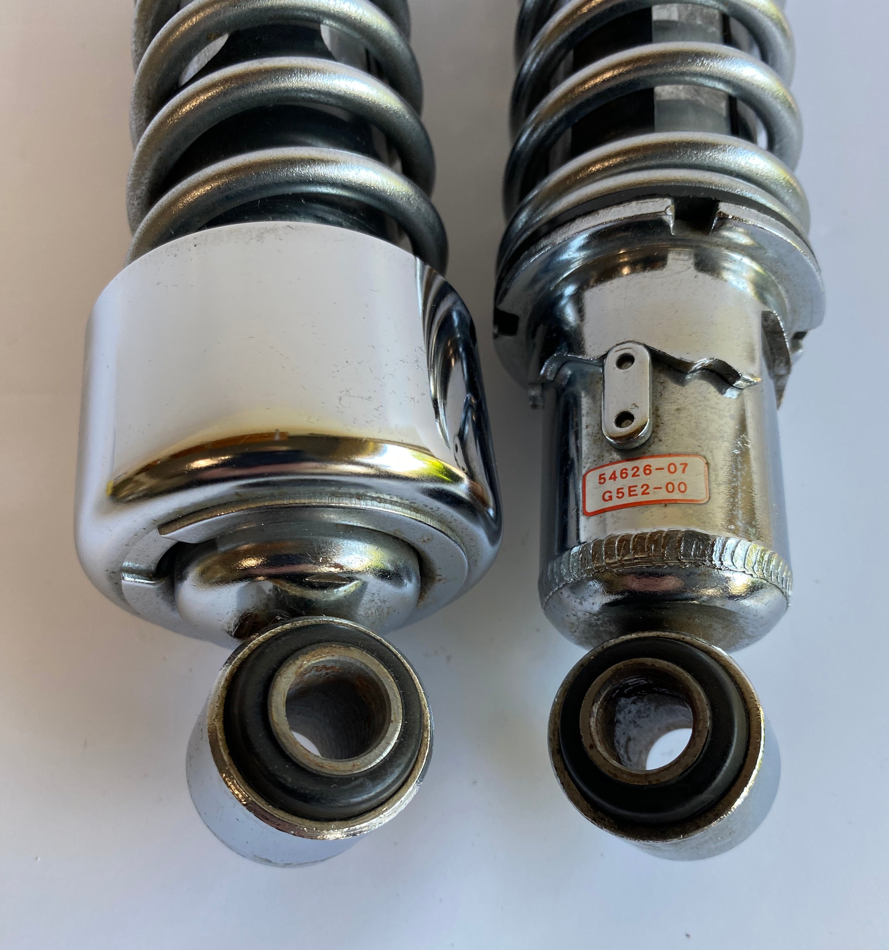 Harley Davidson 11" Chrome Shock Absorber Set REF OEM 54568-04