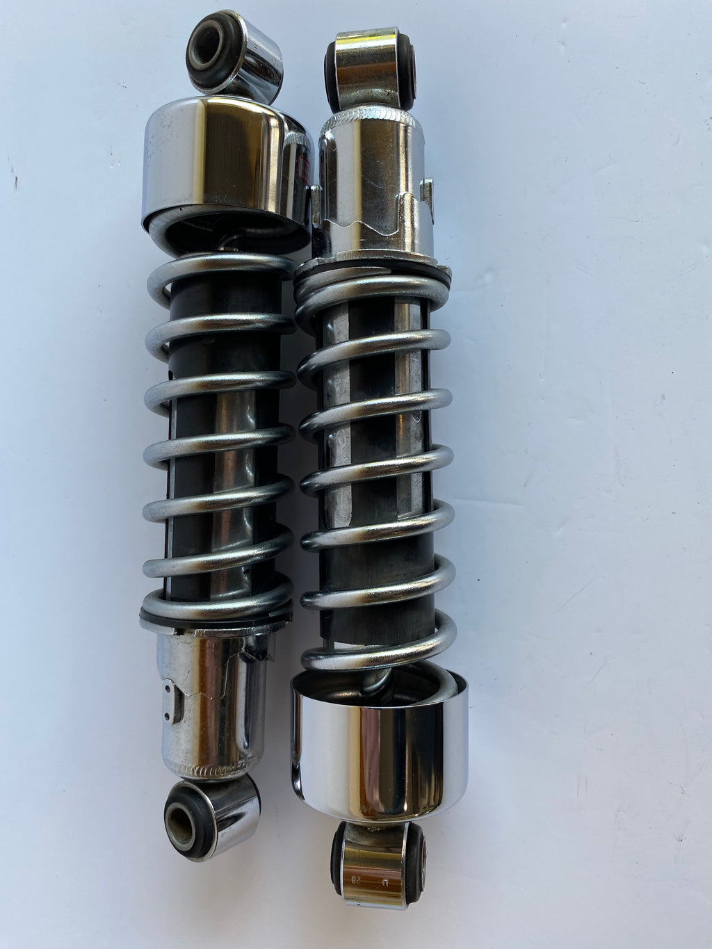 Harley Davidson 11" Chrom-Stoßdämpfersatz REF OEM 54568-04