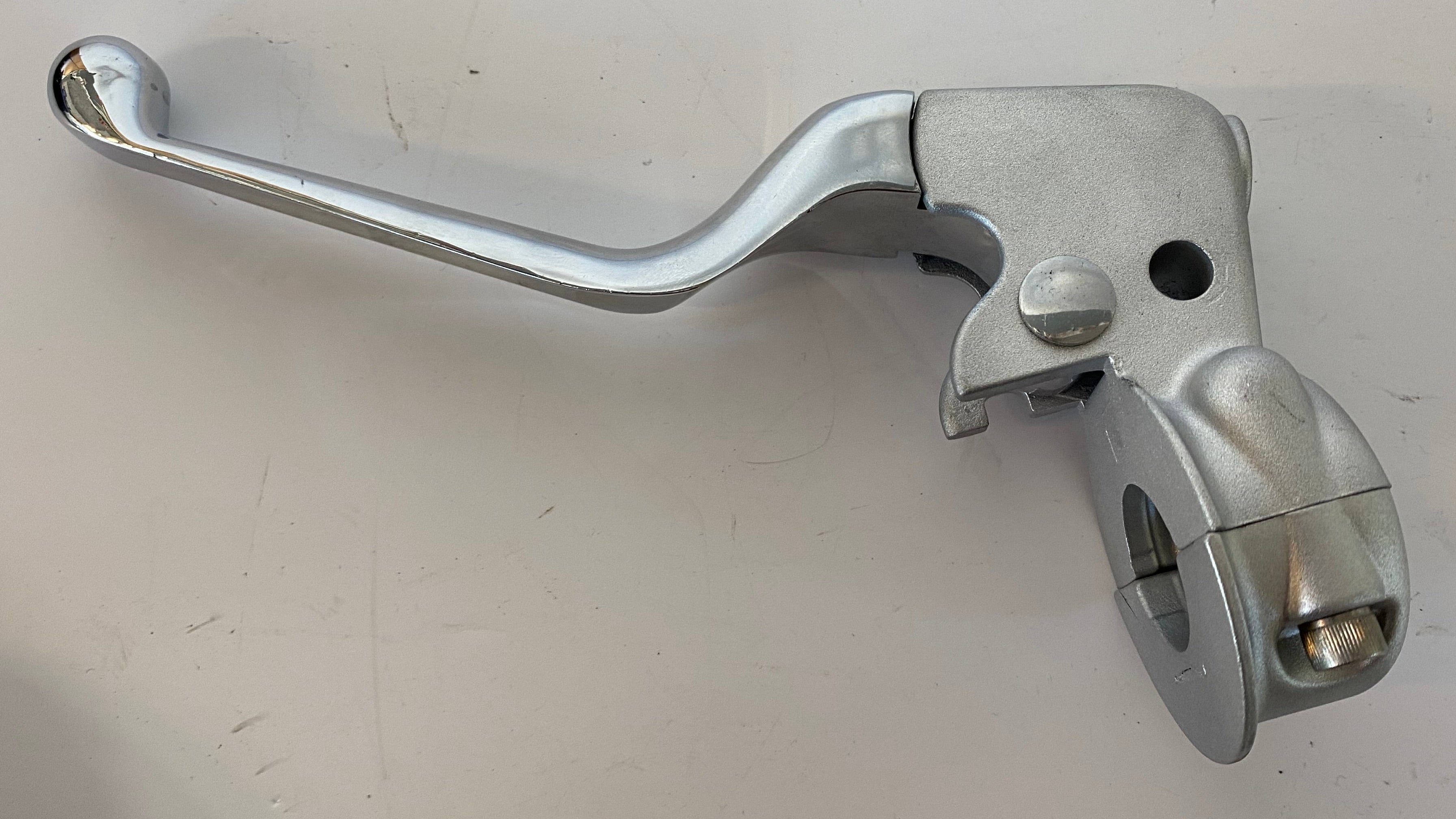 Jeu de manettes frein avant 11/16 et embrayage à câble Harley Davidson REF OEM 41700737 & 38608-96