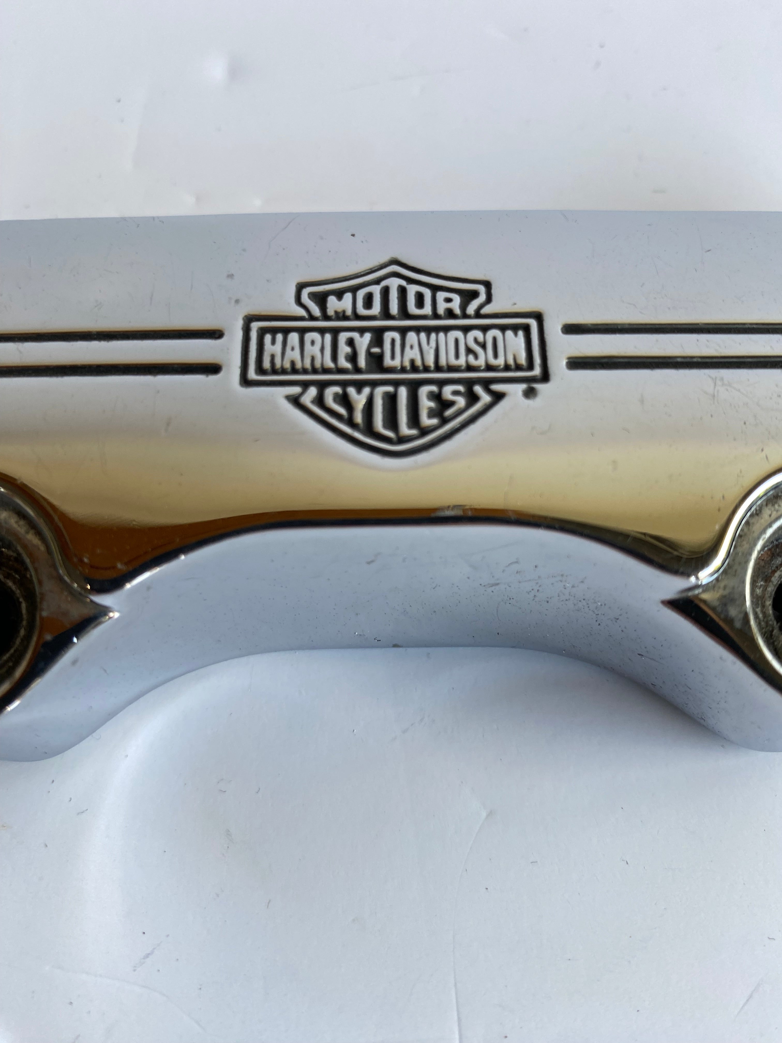 Pontet de riser chromé Bar & Shield Harley Davidson