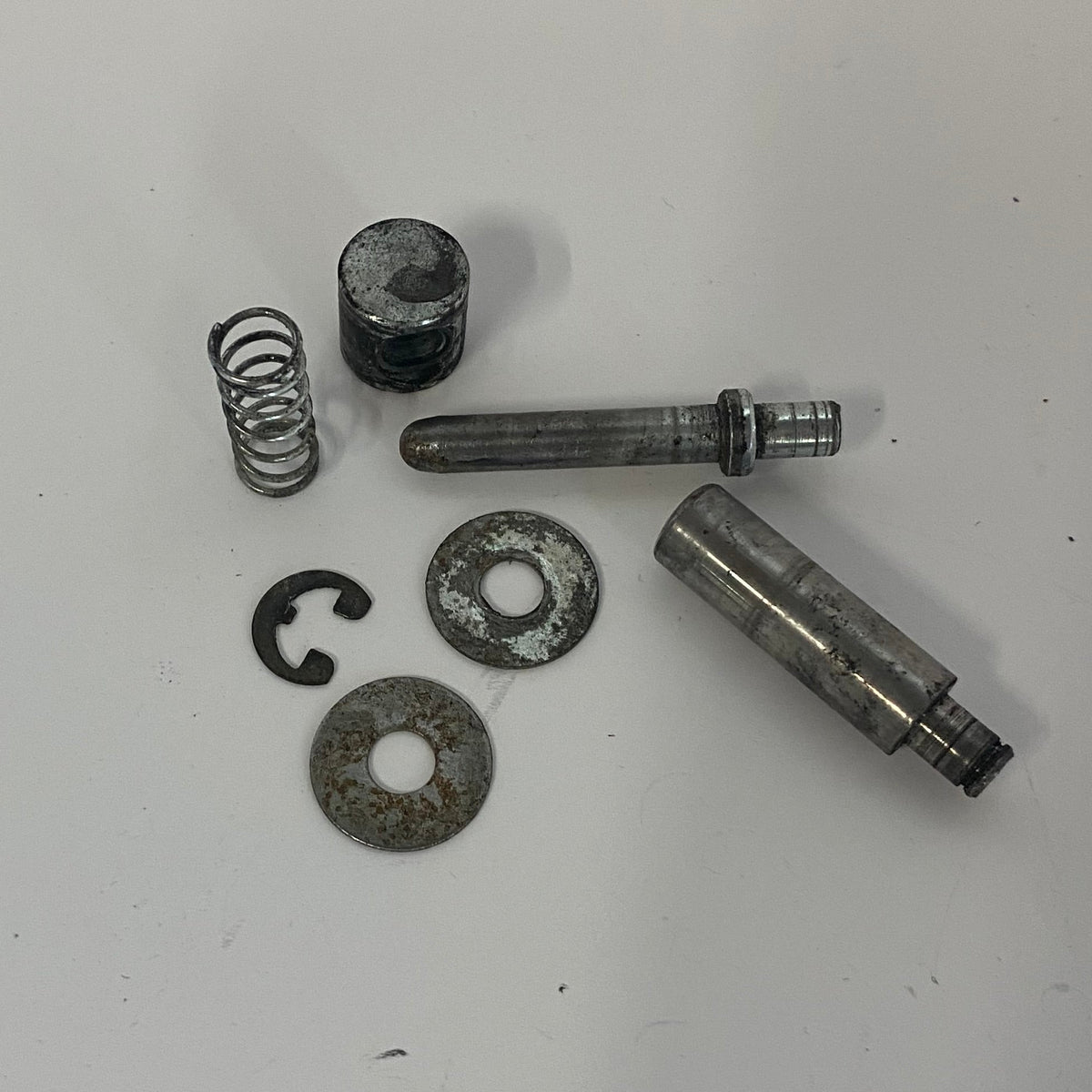 Kit axe + tige maitre cylindre de frein avant Shovelhead Harley Davidson REF V-Twin 26-0616
