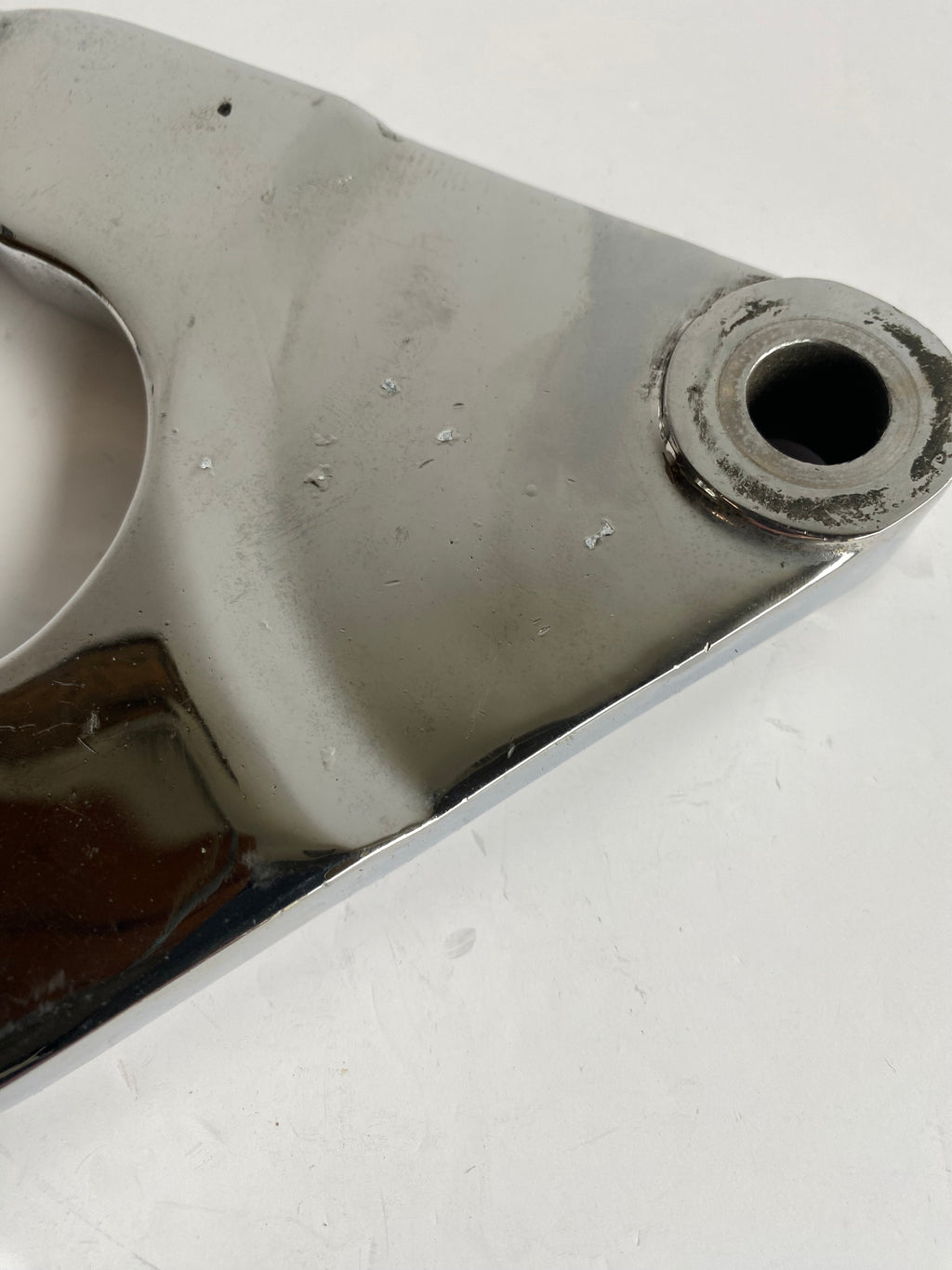Support étrier de frein arrière chromé Softail 1340 Harley Davidson REF OEM 44207-87
