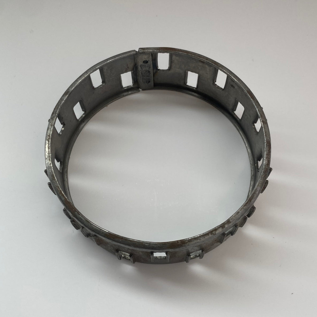 Cage à roulements de moyeu d'embrayage Shovelhead Harley Davidson REF OEM 37566-58