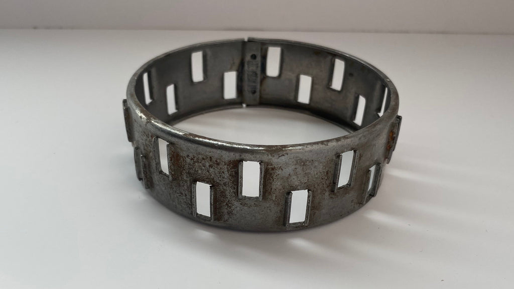 Cage à roulements de moyeu d'embrayage Shovelhead Harley Davidson REF OEM 37566-58