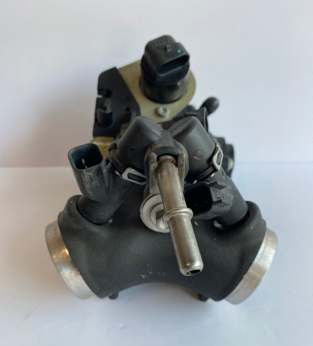 Softail / Dyna Injection Body Harley Davidson REF OEM 27708-06B