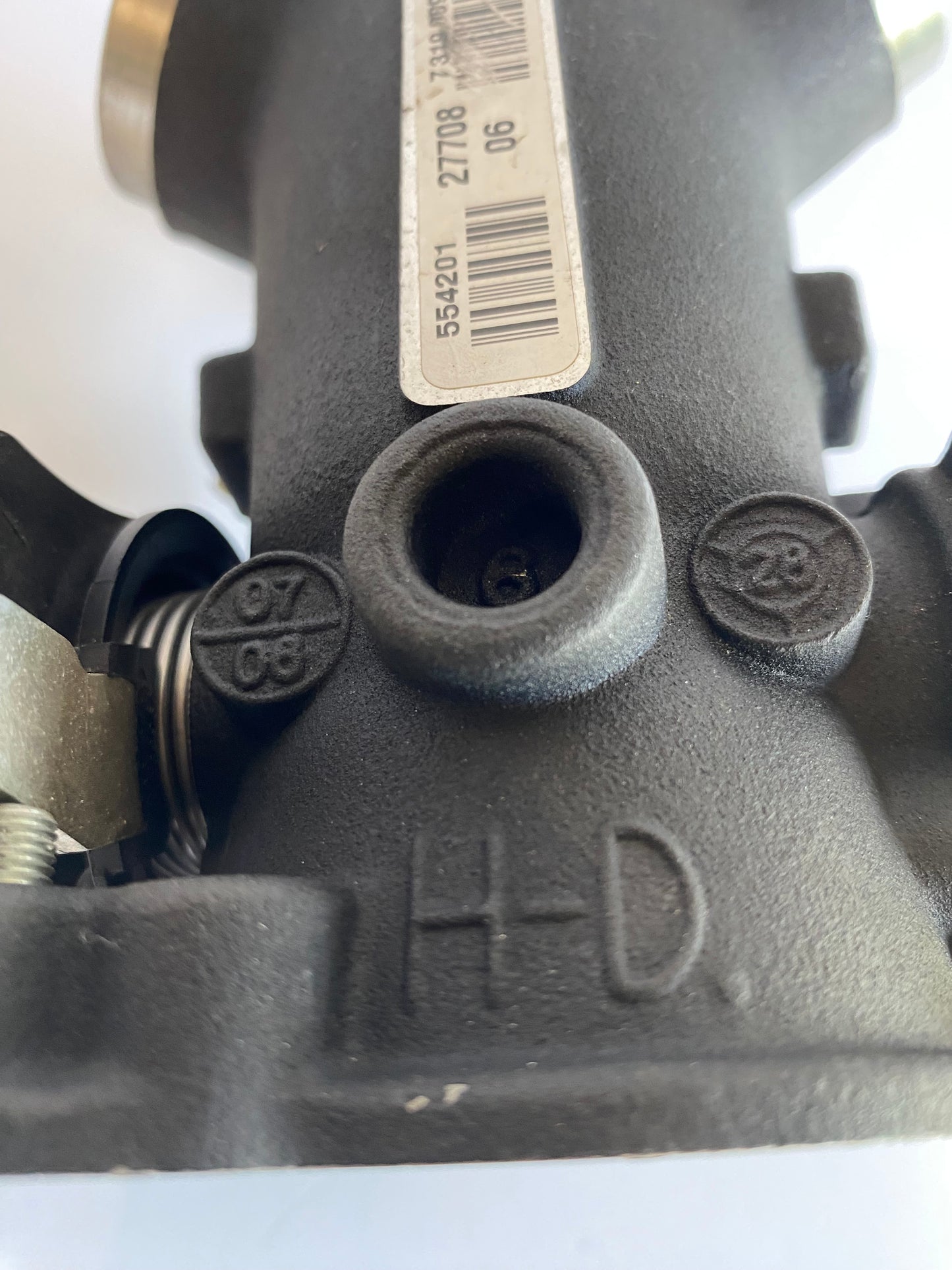 Corps d'injection Softail / Dyna Harley Davidson REF OEM 27708-06B