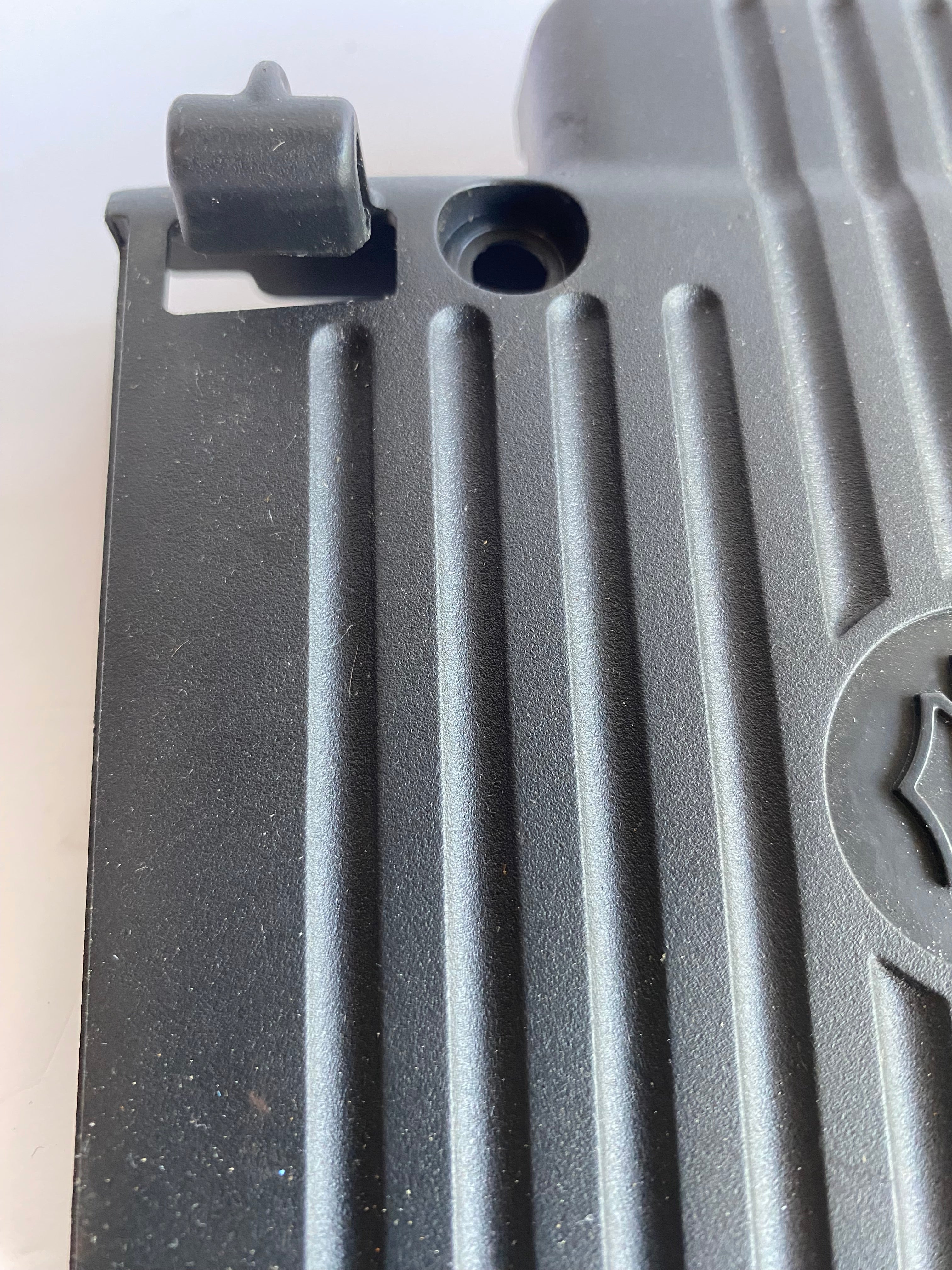 cache prises faisceau Sportster Harley Davidson REF OEM 69200405