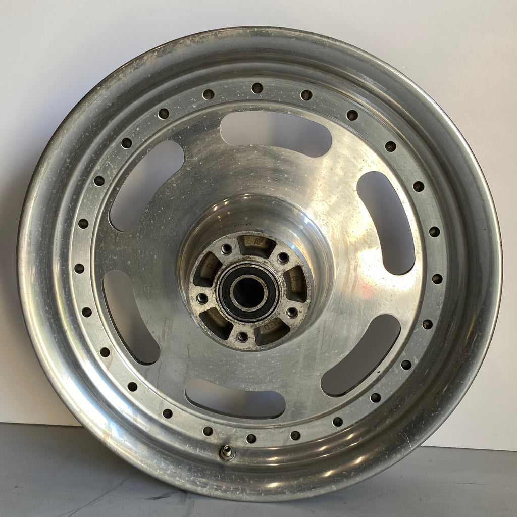Vorderrad Dyna Fat Bob 16 x 3" Harley Davidson OEM-TEILNR. 43300172 oder 40708-08