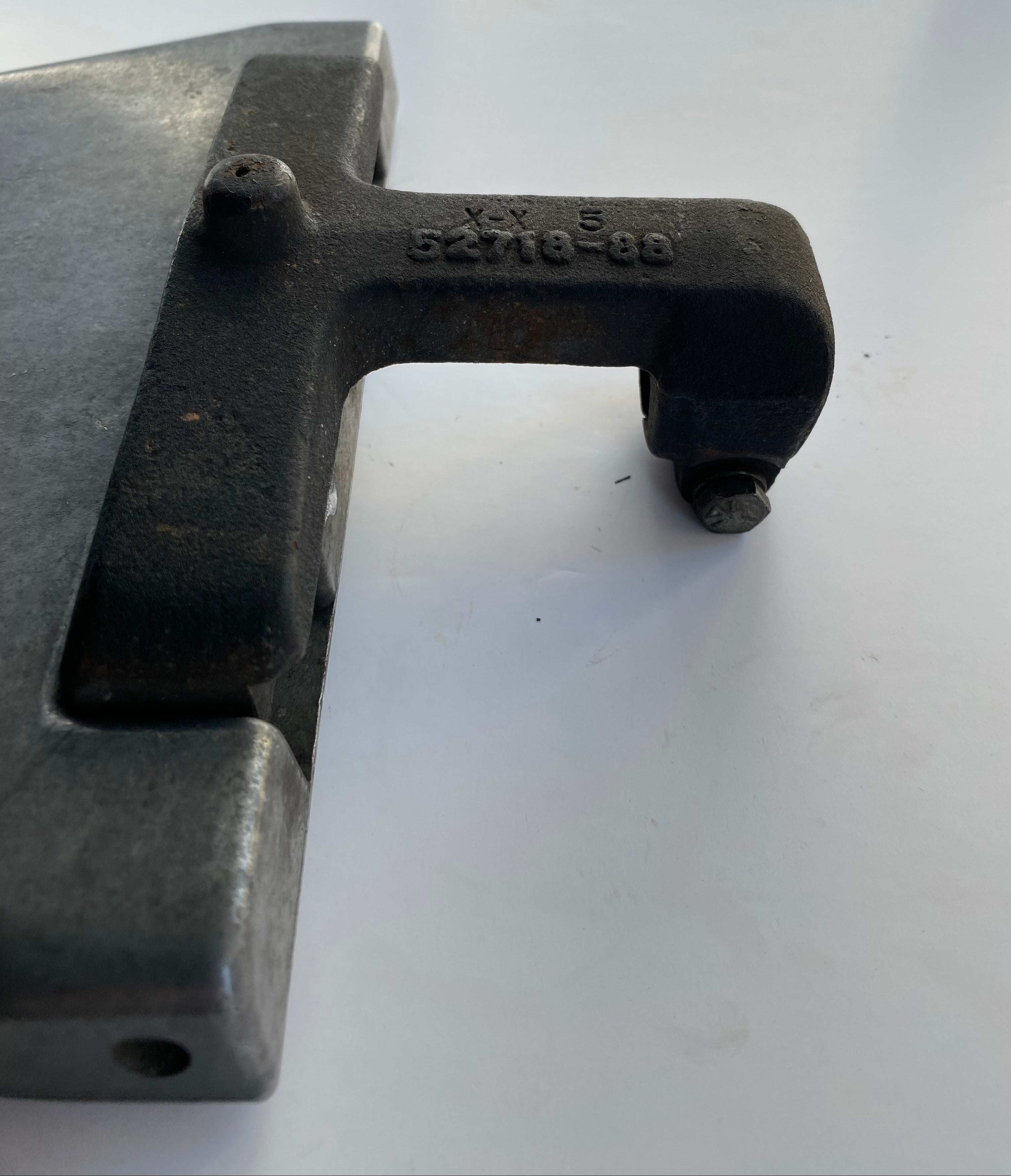 Jeu de marches pieds passager Touring Harley Davidson REF OEM 52718-88