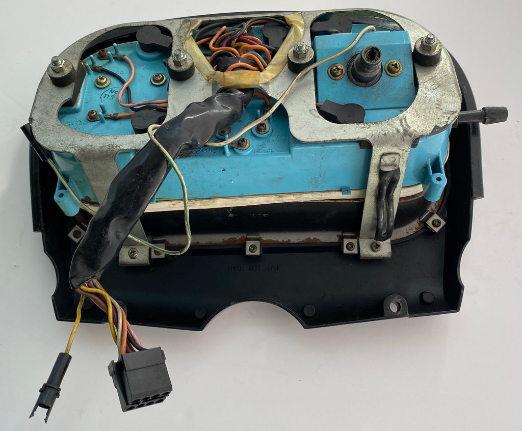 Tableau de bord, compteur Touring FLHS FLTCU Harley Davidson REF OEM 67000-85F