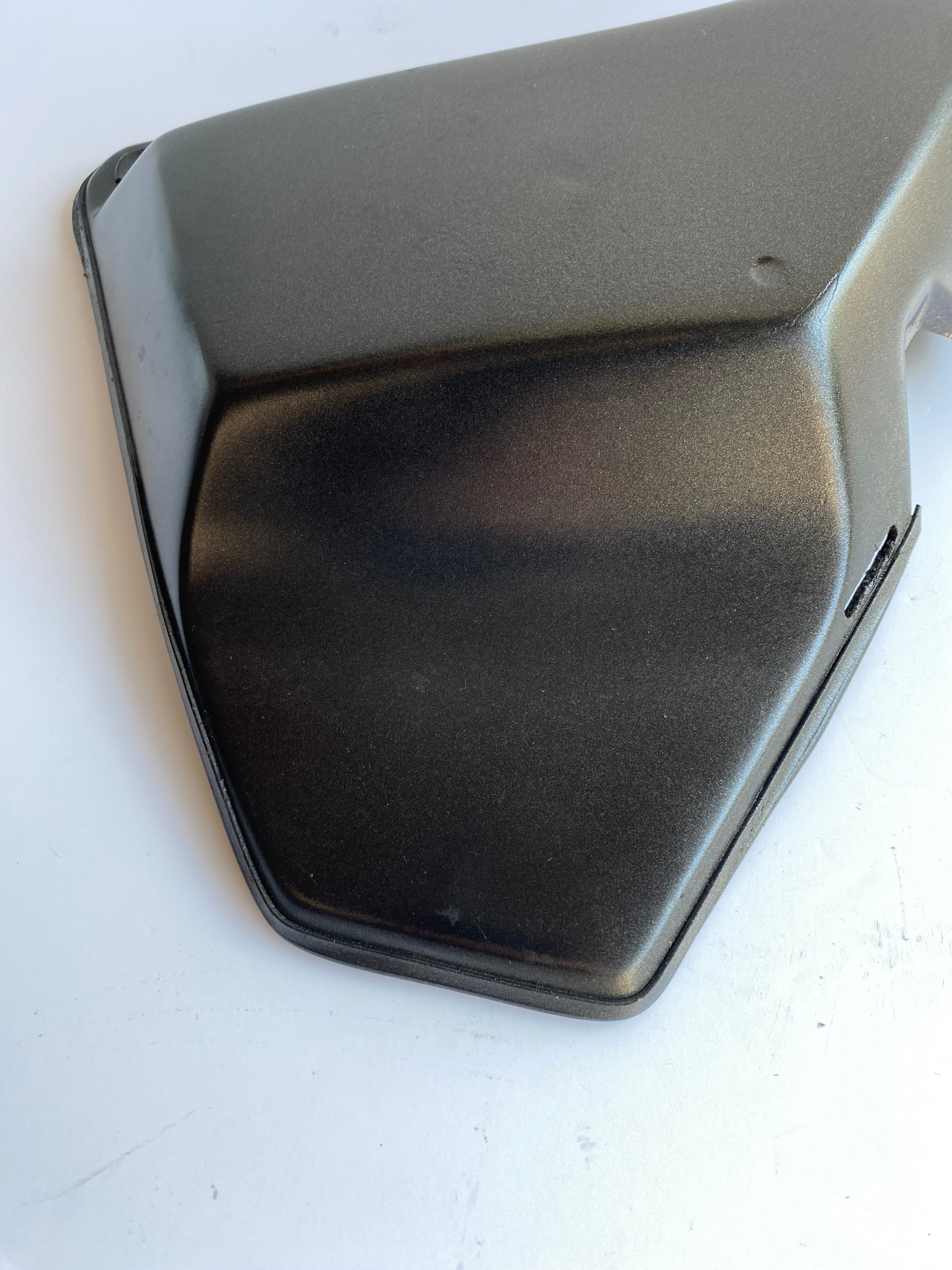 Cache latéral gauche Touring 80-92 Harley Davidson