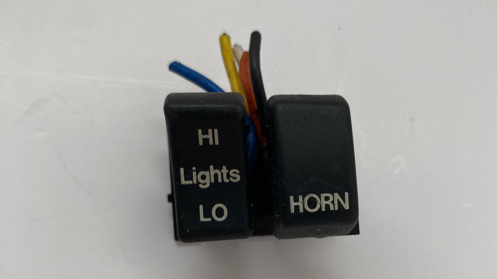 Boutons phare klaxon commodo Harley Davidson REF OEM 71573-82A