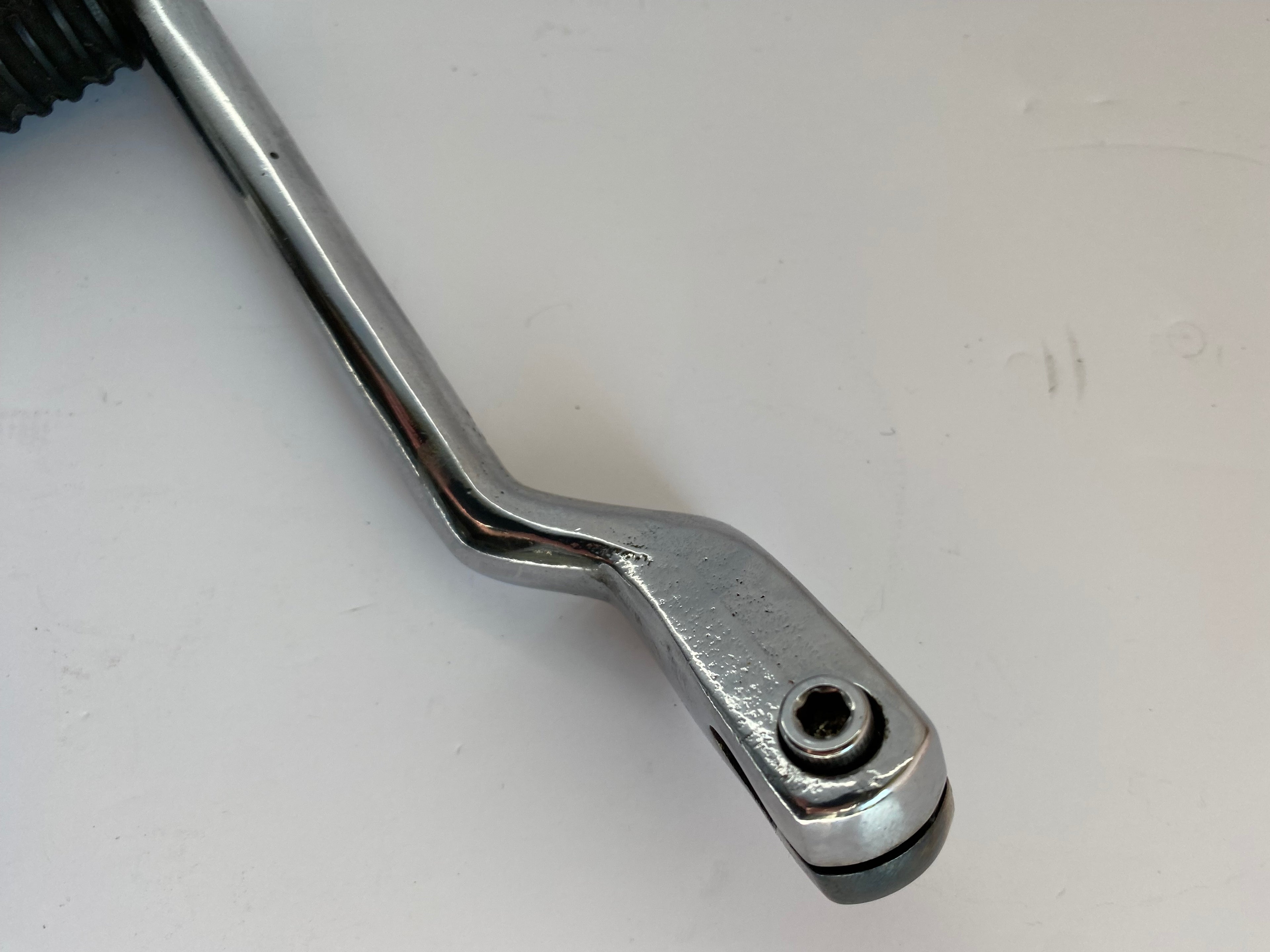 Sélecteur de vitesses coudé Hell style  Touring Harley Davidson REF OEM 33640-83