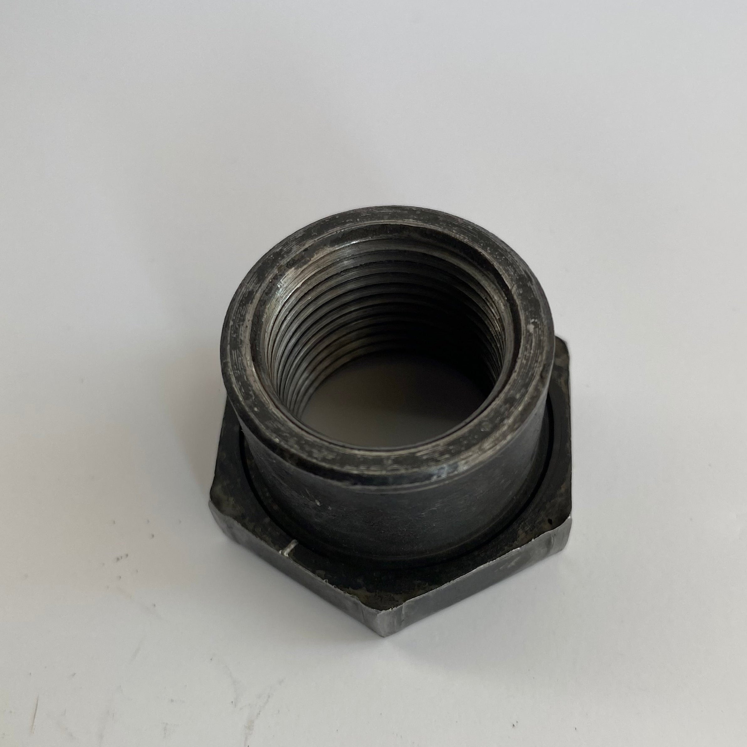 Ecrou noix embrayage Harley Davidson REF OEM 37496-90A