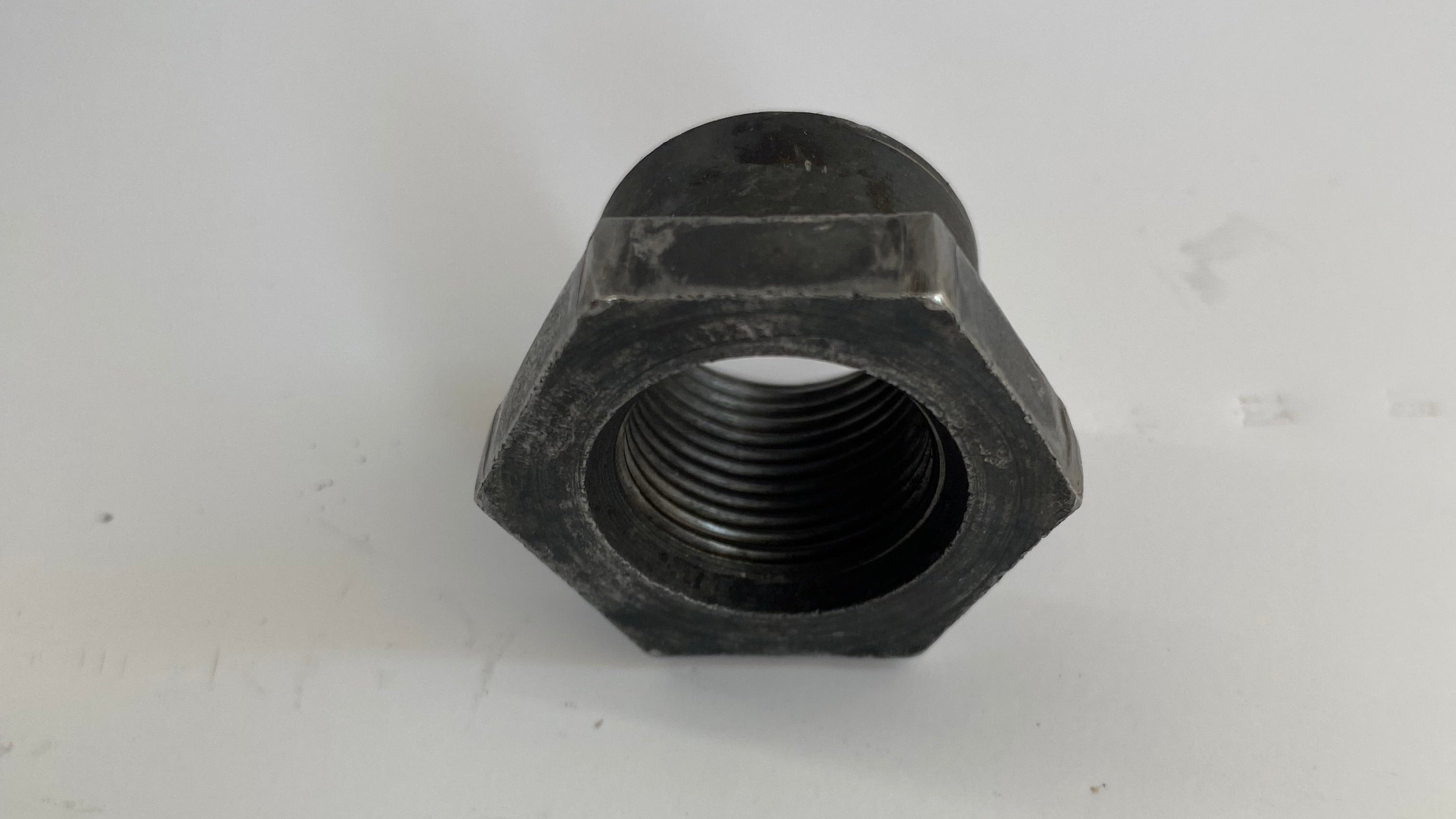 Ecrou noix embrayage Harley Davidson REF OEM 37496-90A