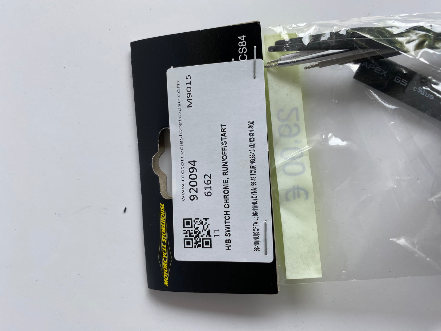 Boutons supérieur droit chromés Harley Davidson REF MCS 920094