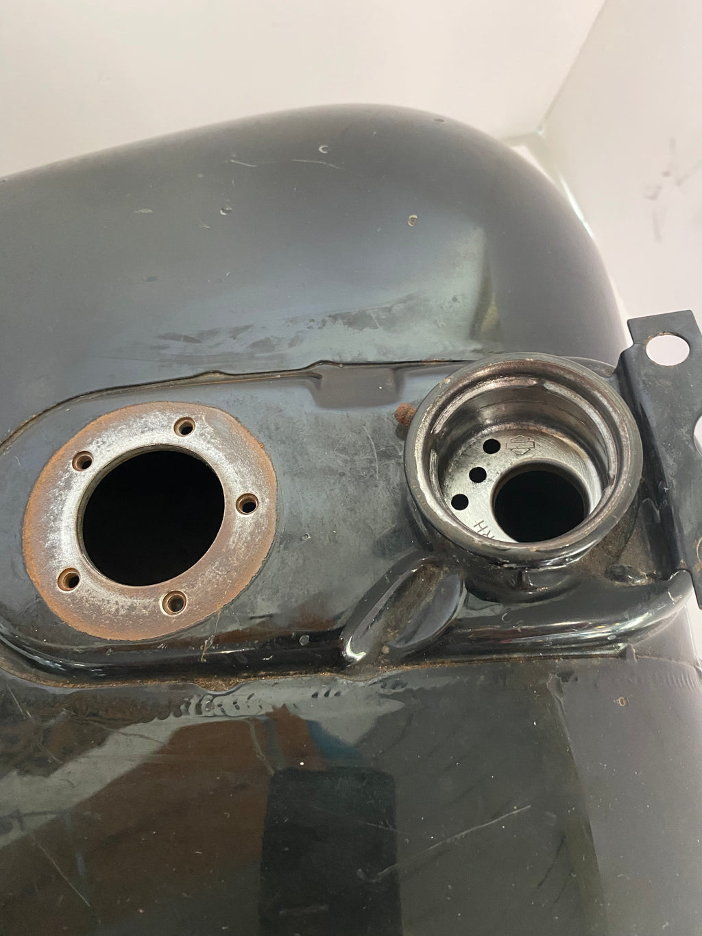 Réservoir carburant Touring carburateur Harley Davidson REF OEM 61019-00CF ou 61227-98