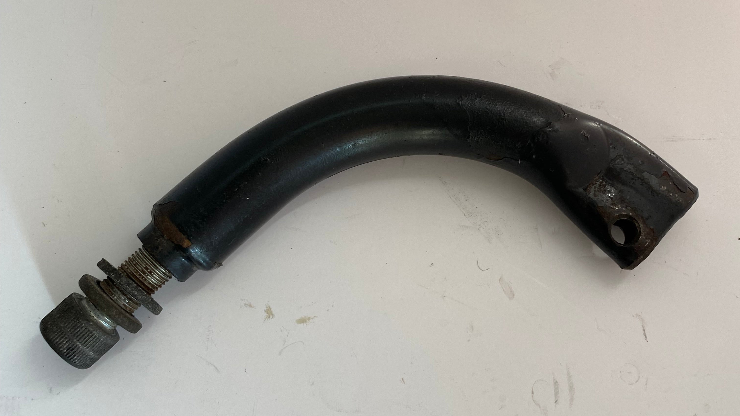 Support avant marche pied pilote Touring Harley Davidson REF OEM 47365-83