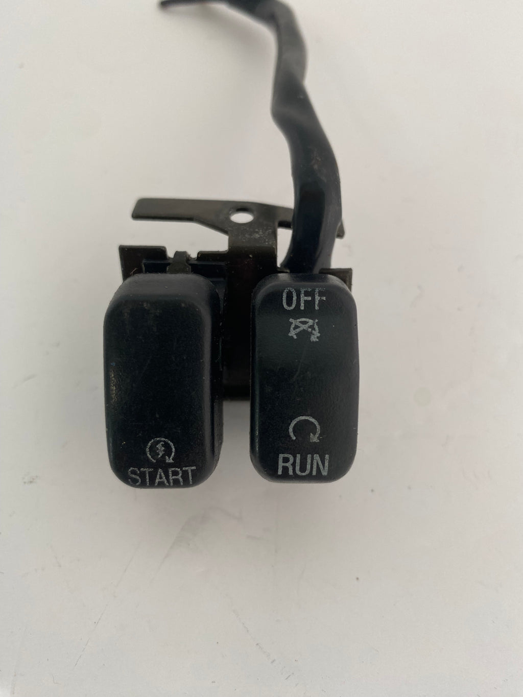 Boutons commodo start et arrêt moteur Harley Davidson REF OEM 71589-96B
