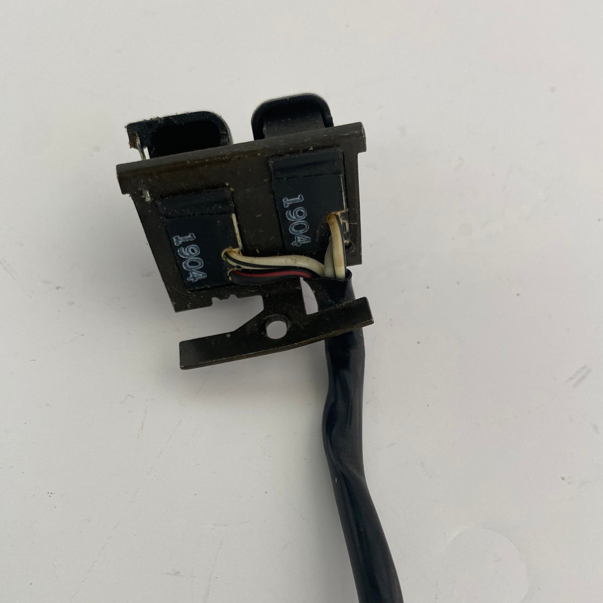 Boutons commodo start et arrêt moteur Harley Davidson REF OEM 71589-96B