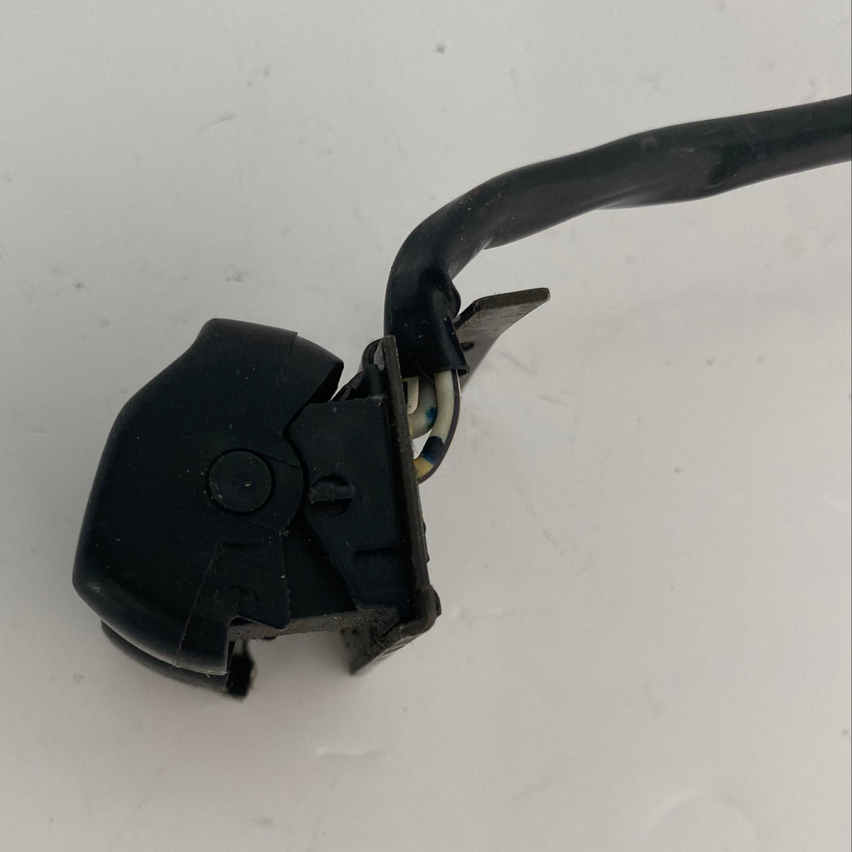 Boutons commodo start et arrêt moteur Harley Davidson REF OEM 71589-96B