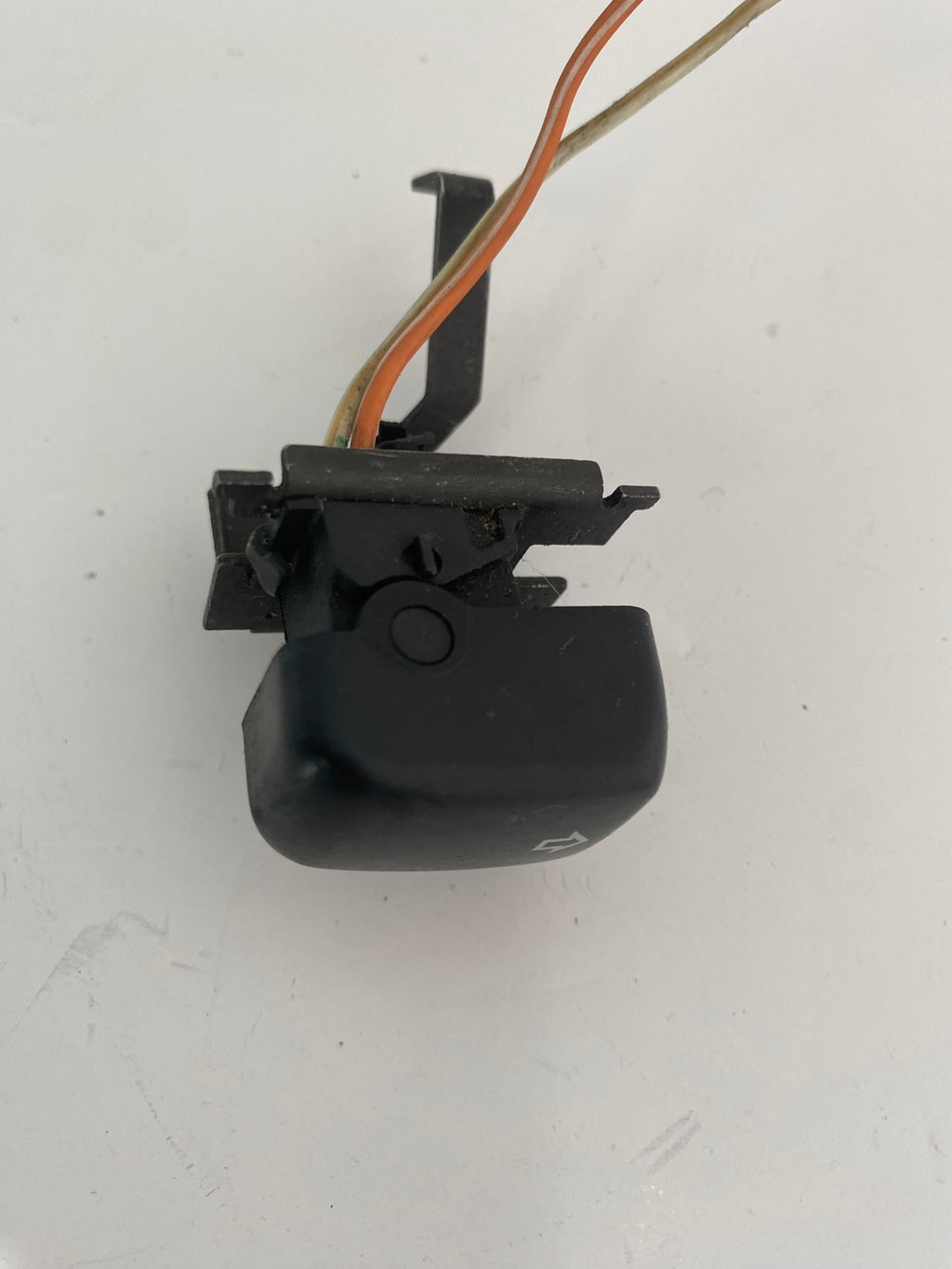 Bouton commodo clignotant droit Harley Davidson REF OEM 71683-06A