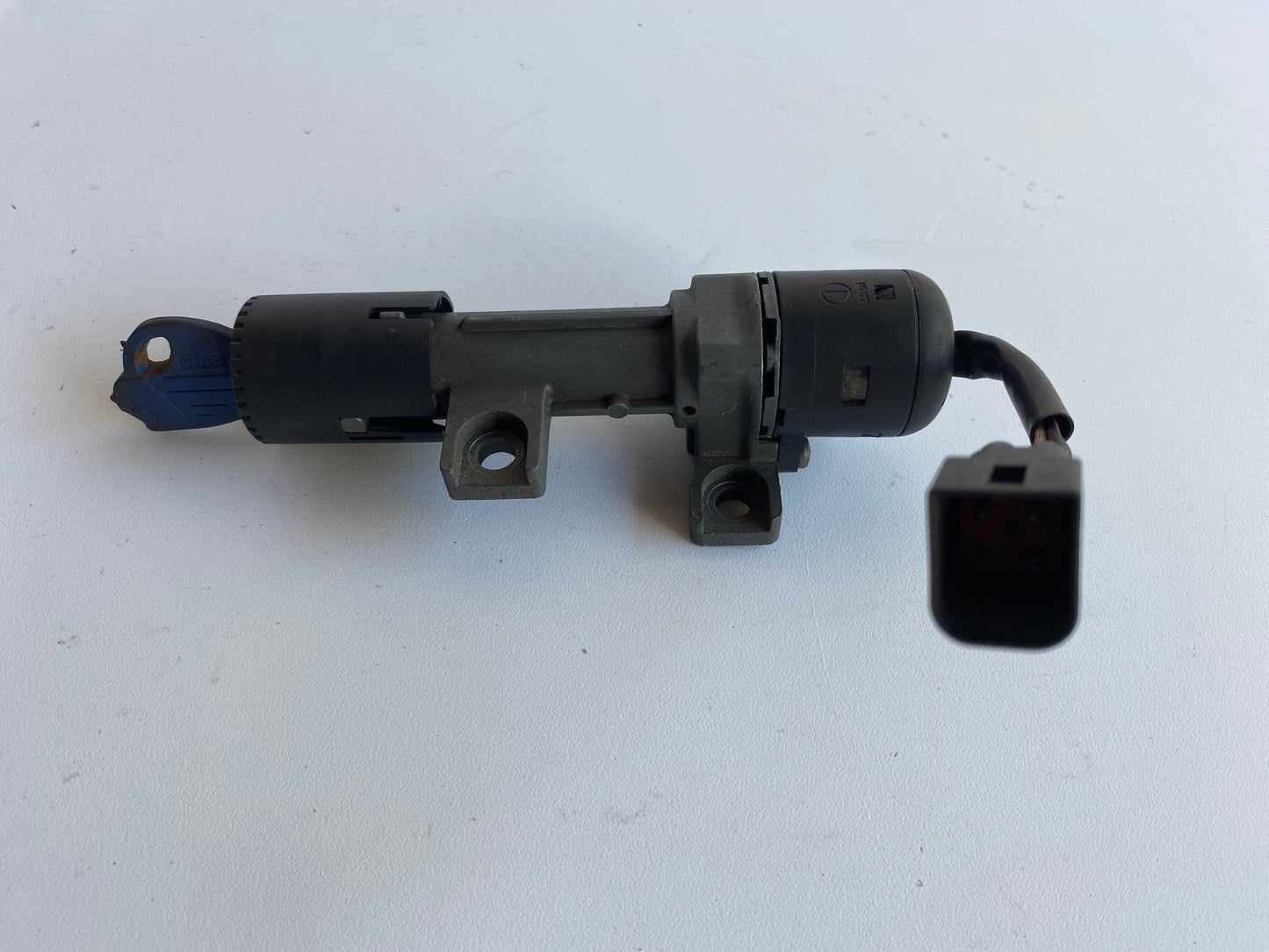 Contacteur à clé Buell XB REF OEM Y0724.1AD