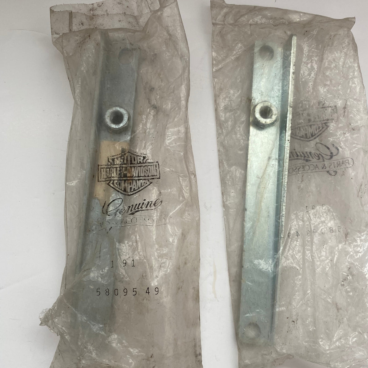 Ensemble de supports de pare brise Shovelhead Harley Davidson REF OEM 58096-49 et 58095-49