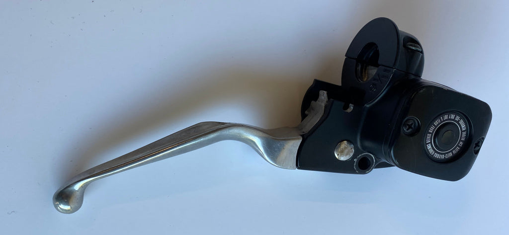 Harley Davidson Touring Front Brake Master Cylinder REF OEM 41700737