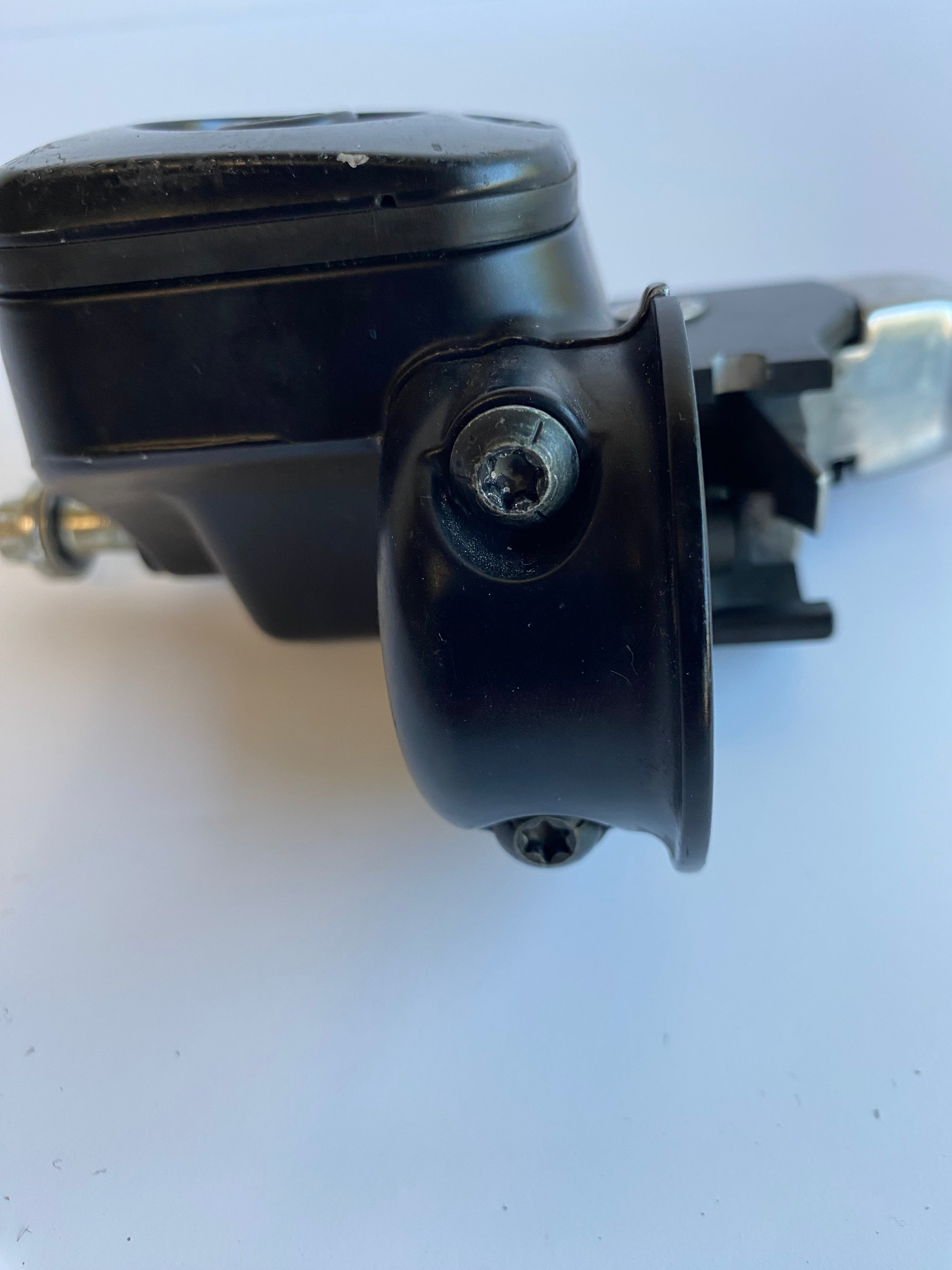Harley Davidson Touring Front Brake Master Cylinder REF OEM 41700737