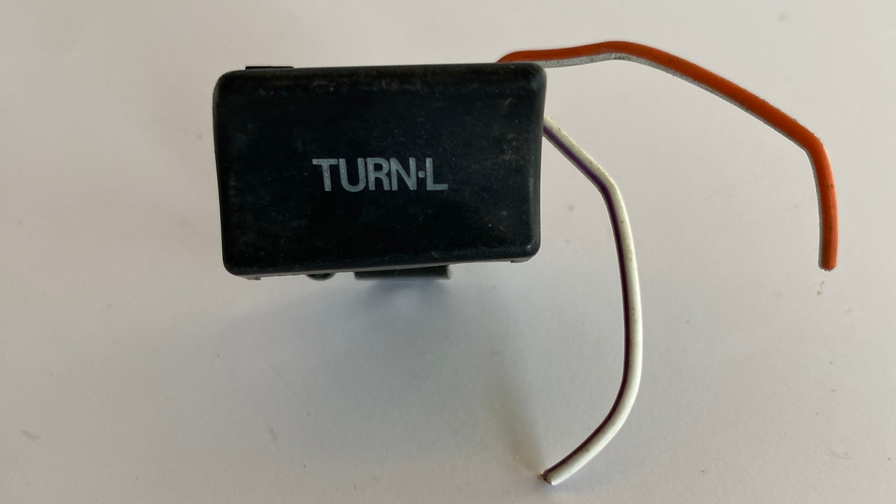 Bouton clignotant droit  Harley Davidson REF OEM 71591-92