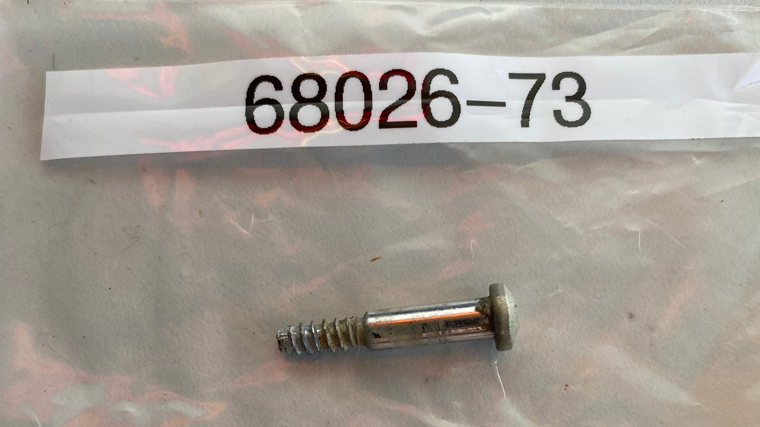Vis feu arrière Harley Davidson REF OEM 68026-73