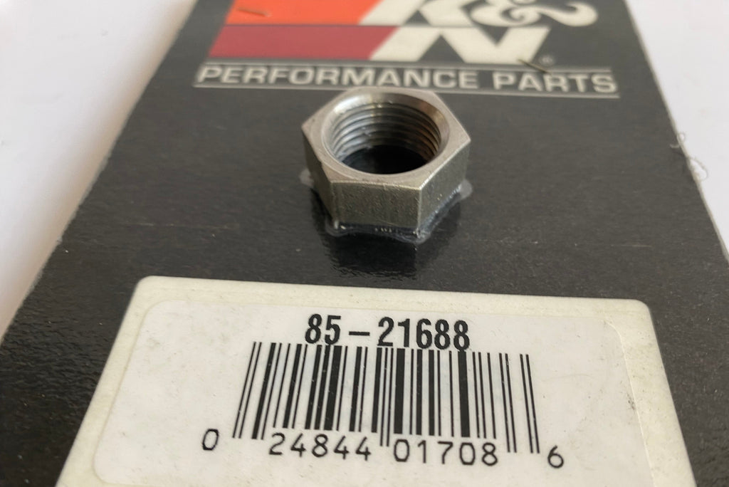 Ecrou à souder sonde lambda oxygène 18 mm échappement Harley Davidson REF MCS 909895