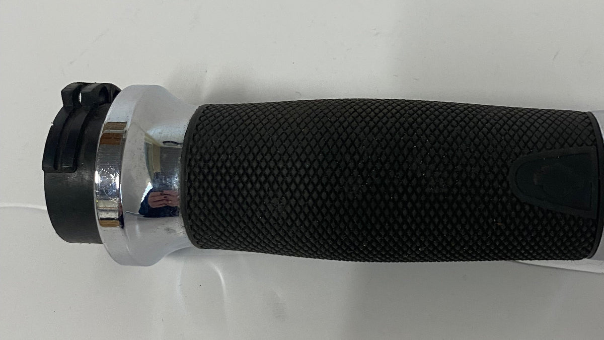 Poignée droite accélérateur Get-A-Grip Harley Davidson REF OEM 56100007