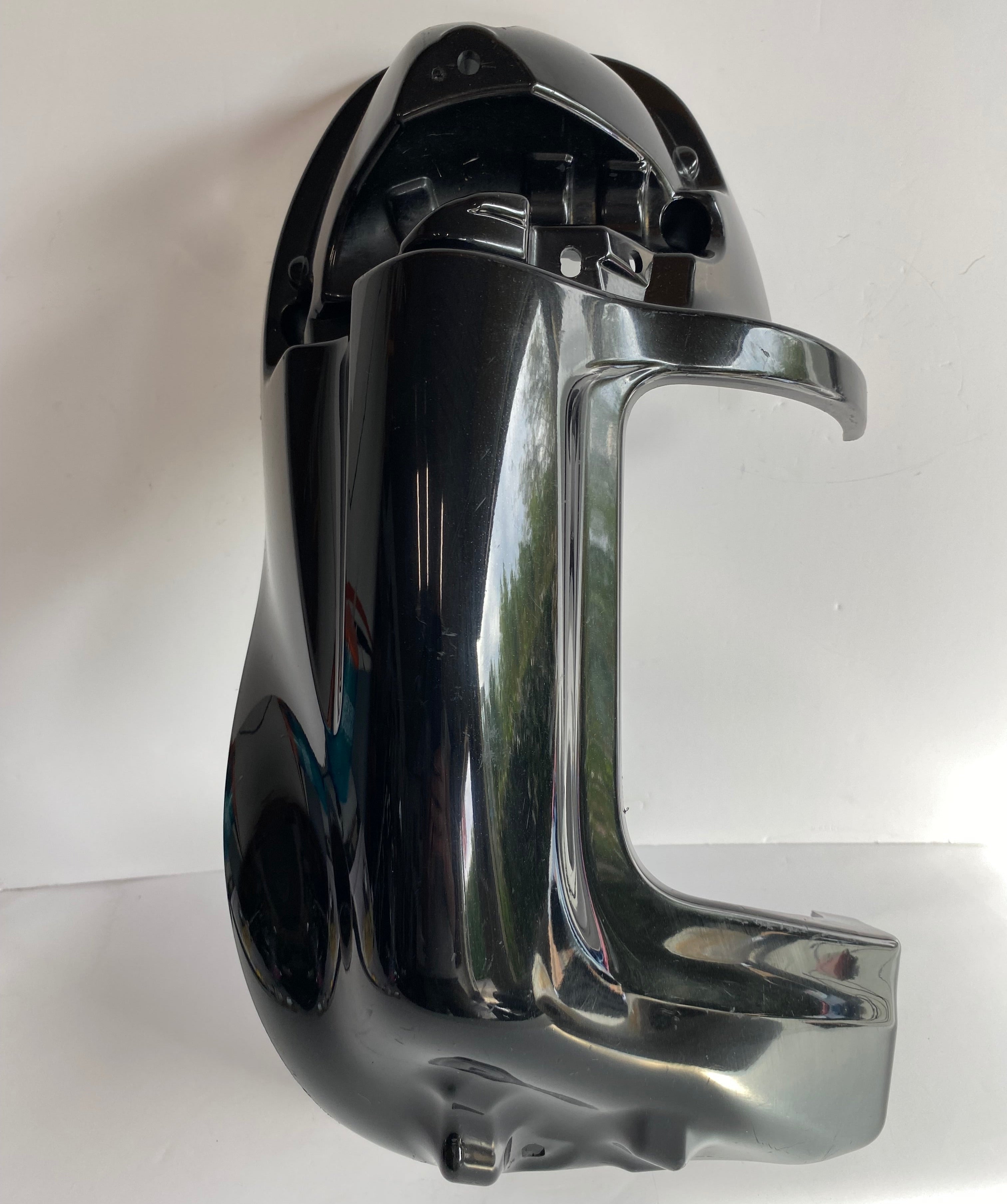 Fairing pare jambe droit Harley Davidson REF OEM 58917-11CRP