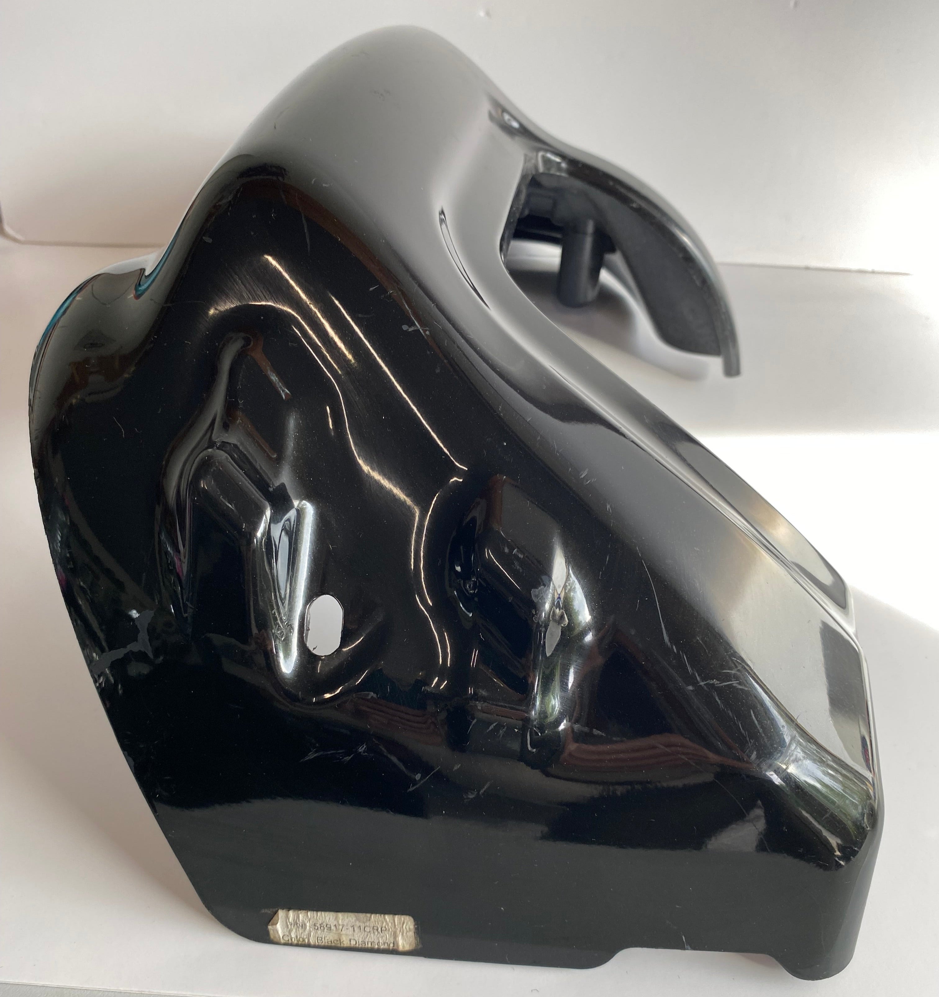 Fairing pare jambe droit Harley Davidson REF OEM 58917-11CRP