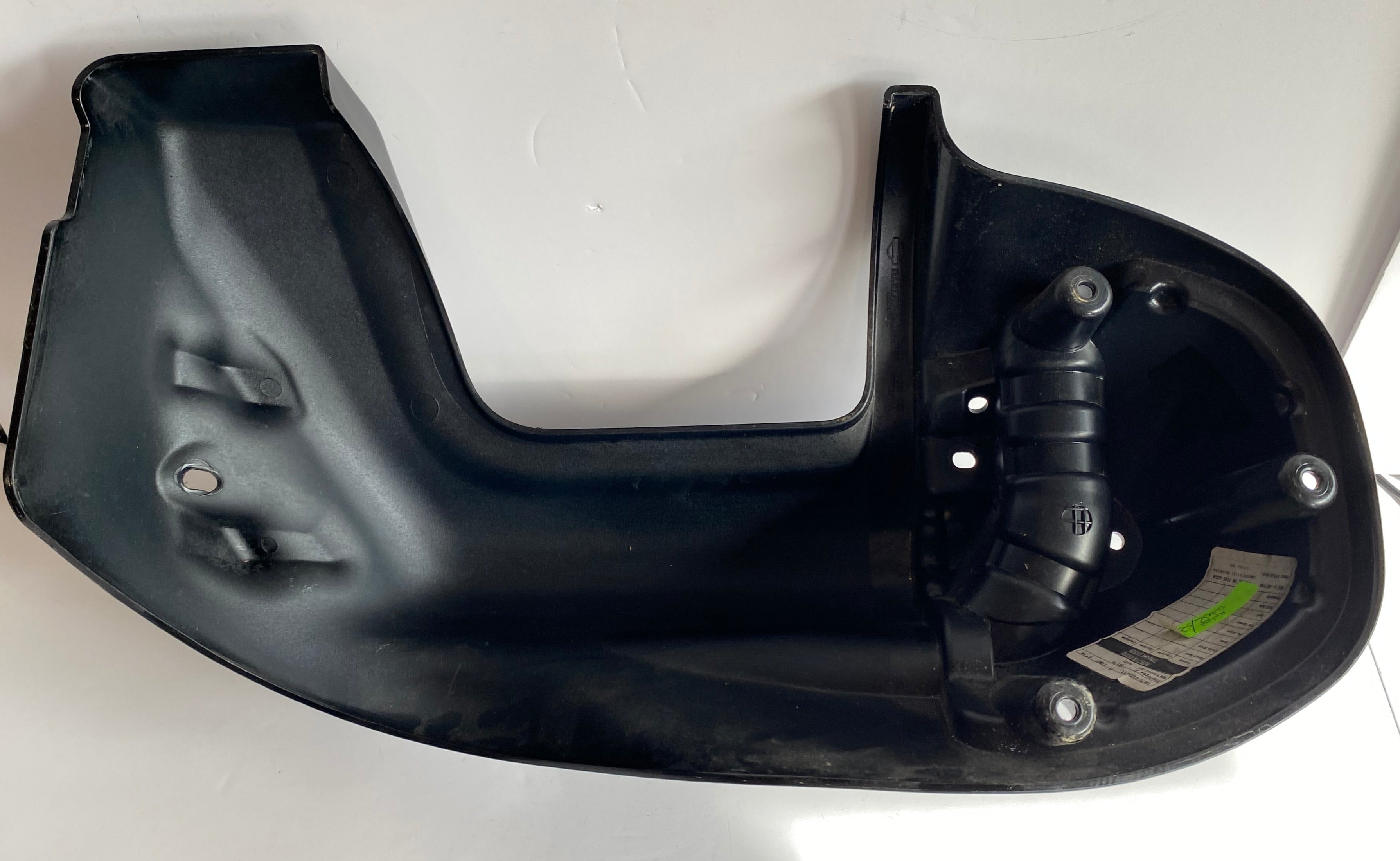 Fairing pare jambe droit Harley Davidson REF OEM 58917-11CRP
