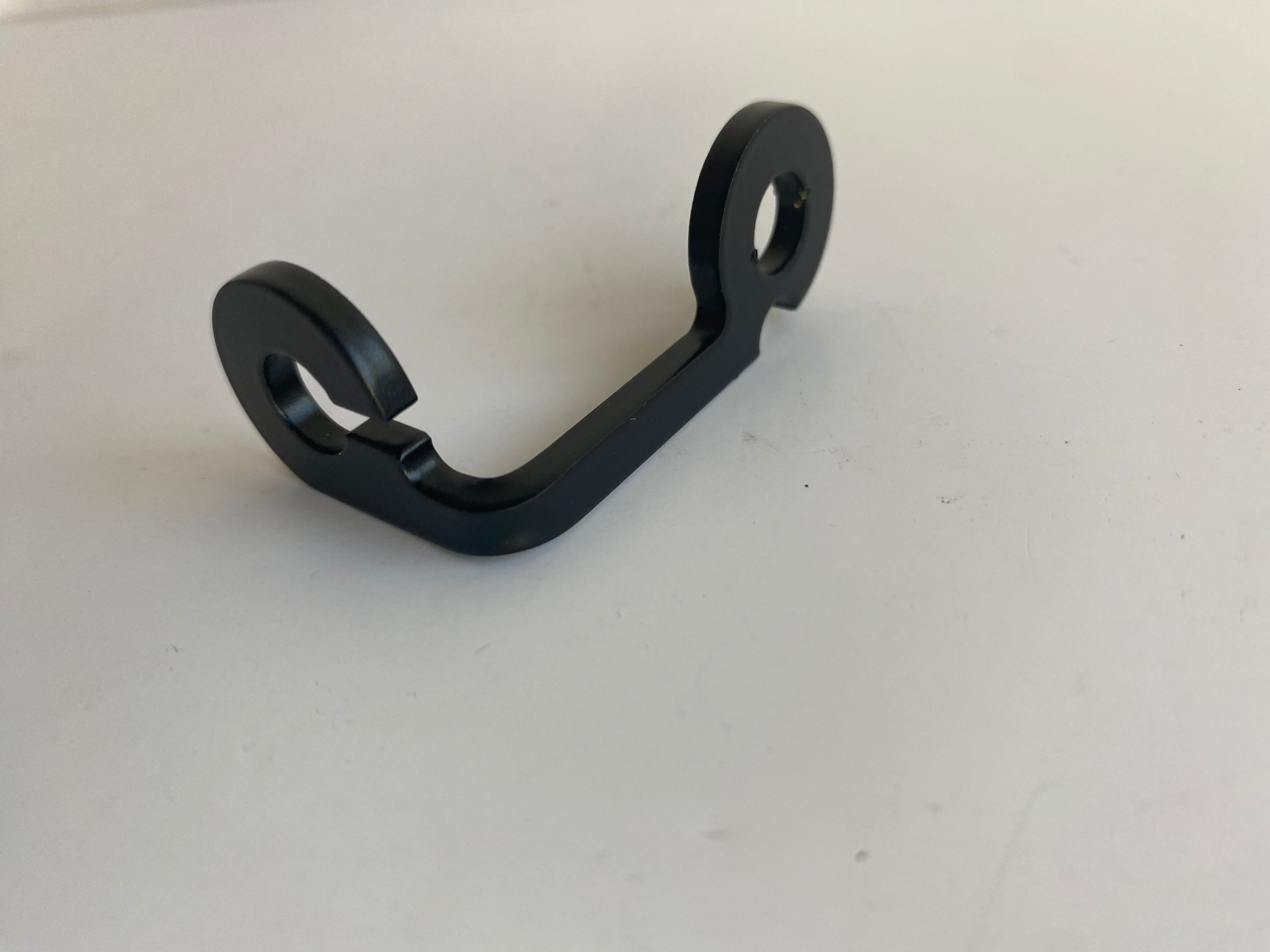 Jeu de supports de clignotants avant Cult-Werk Harley Davidson REF HD-UNI018