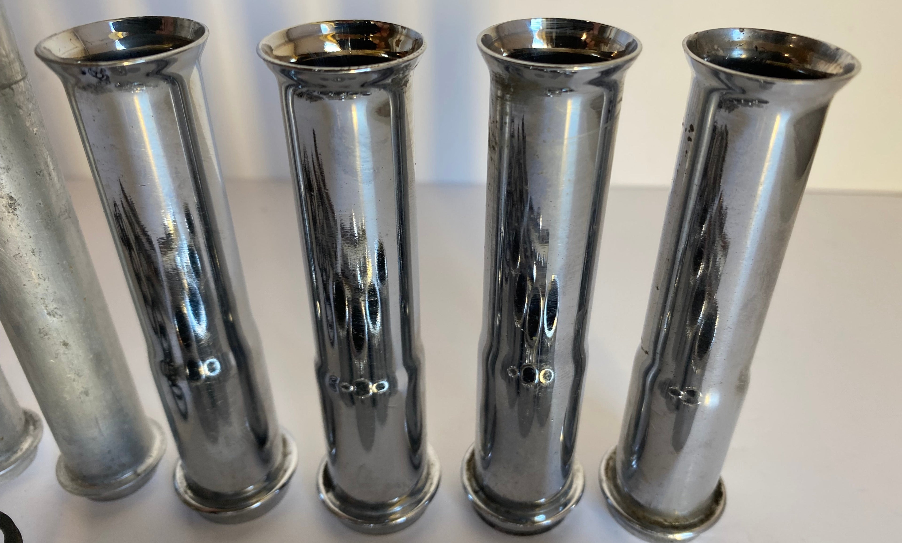 Jeu de 4 colonnettes Big Twin Harley Davidson REF 17938-83 & 17935-79B