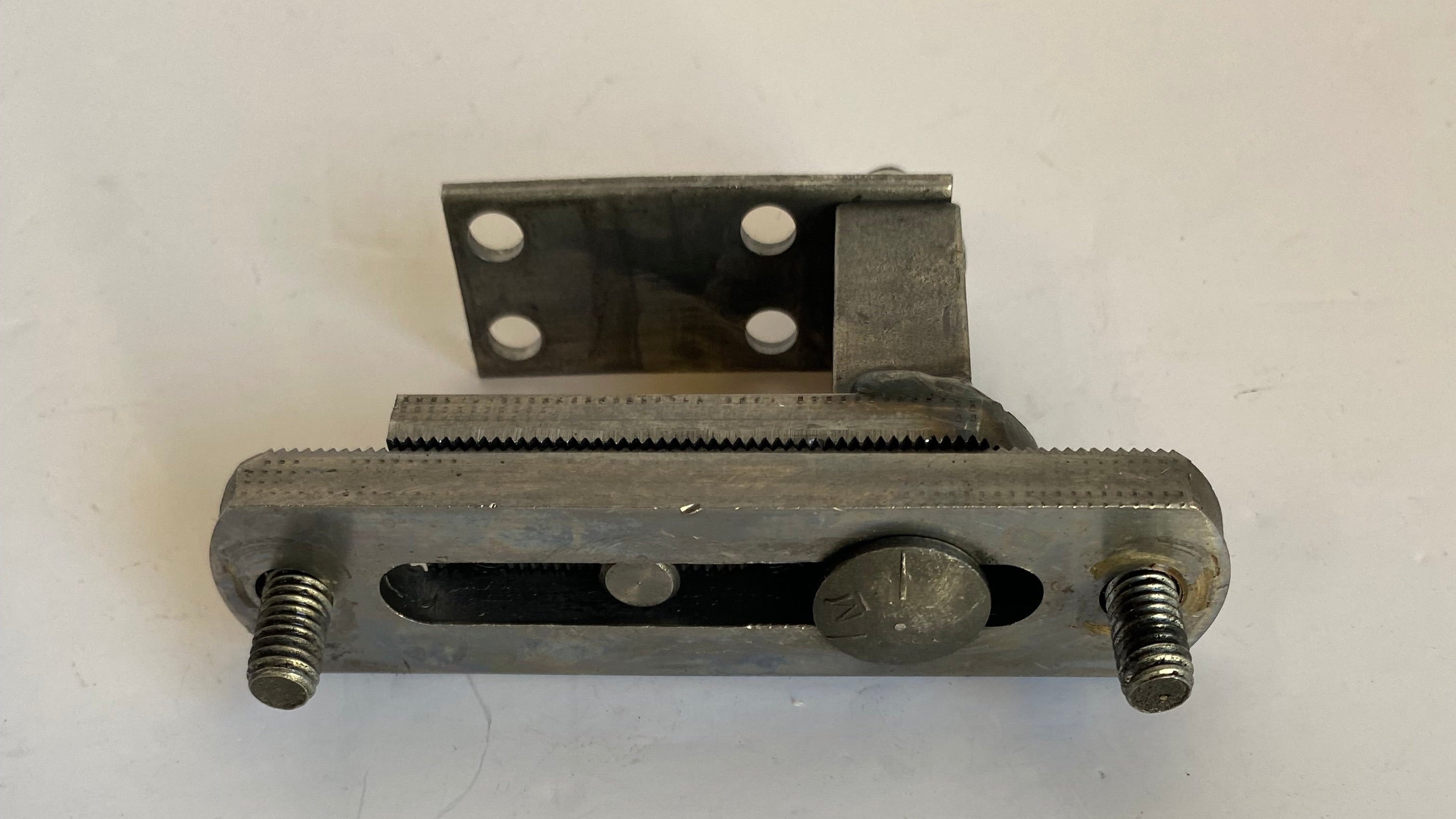 Ensemble fixation réglage patin chaine primaire Big Twin Harley Davidson REF OEM 39998-65A