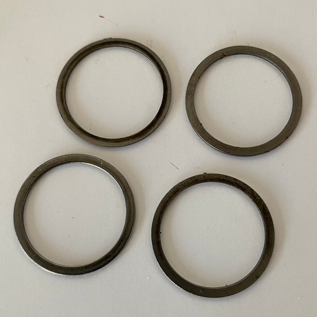 Jeu de 4 cales acier joints inférieur colonnettes Big twin Harley Davidson REF OEM 6737