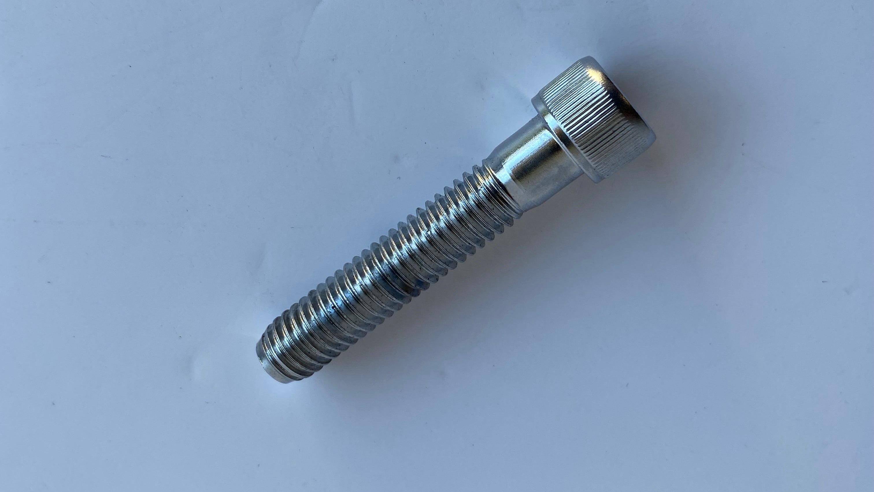 Vis BTR chromée 3/8-16 x 2" Harley Davidson REF MCS 511815