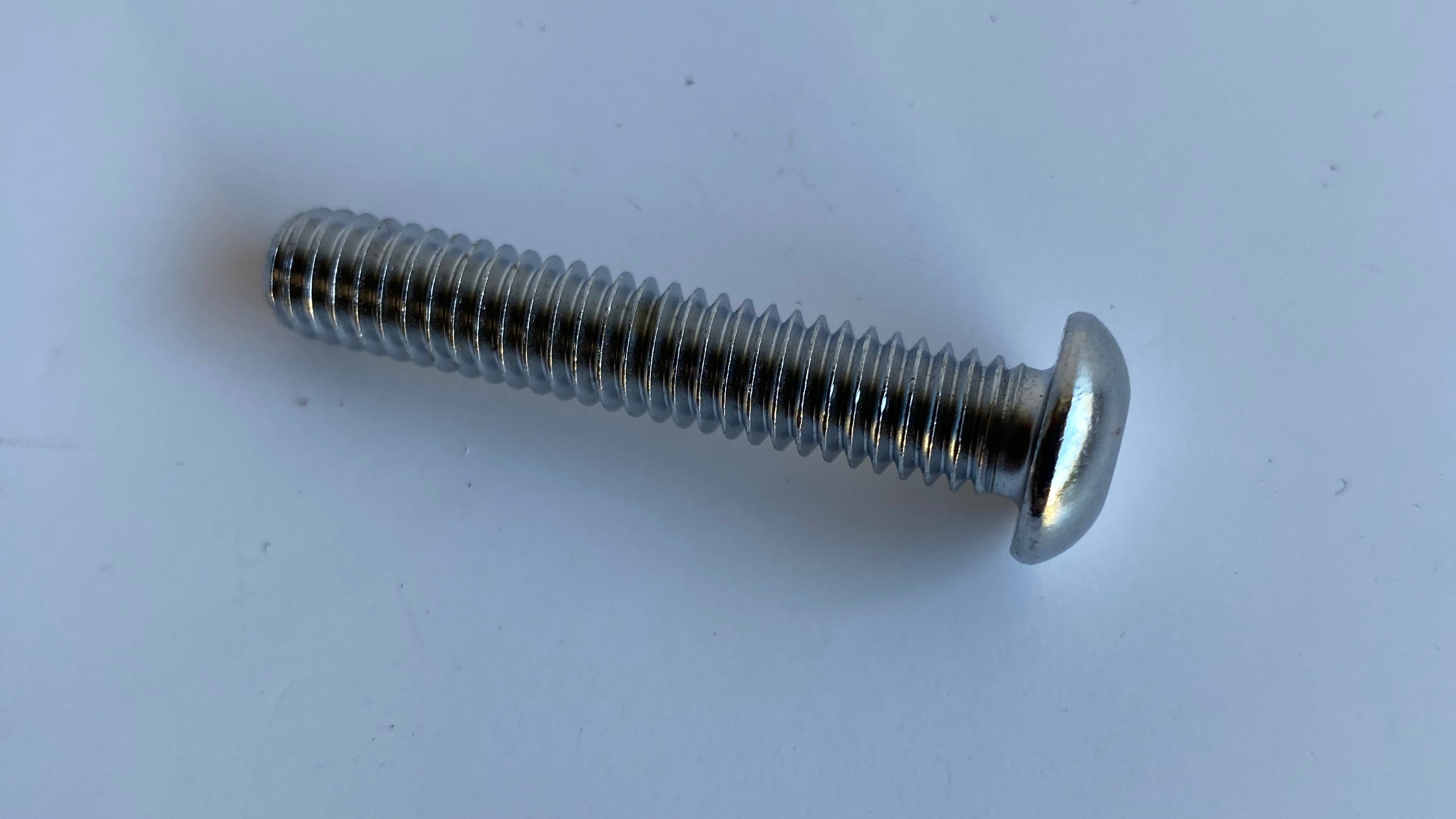 Vis BTR bombée chromée 5/16-18 x 1-3/4" Harley Davidson REF MCS 502235