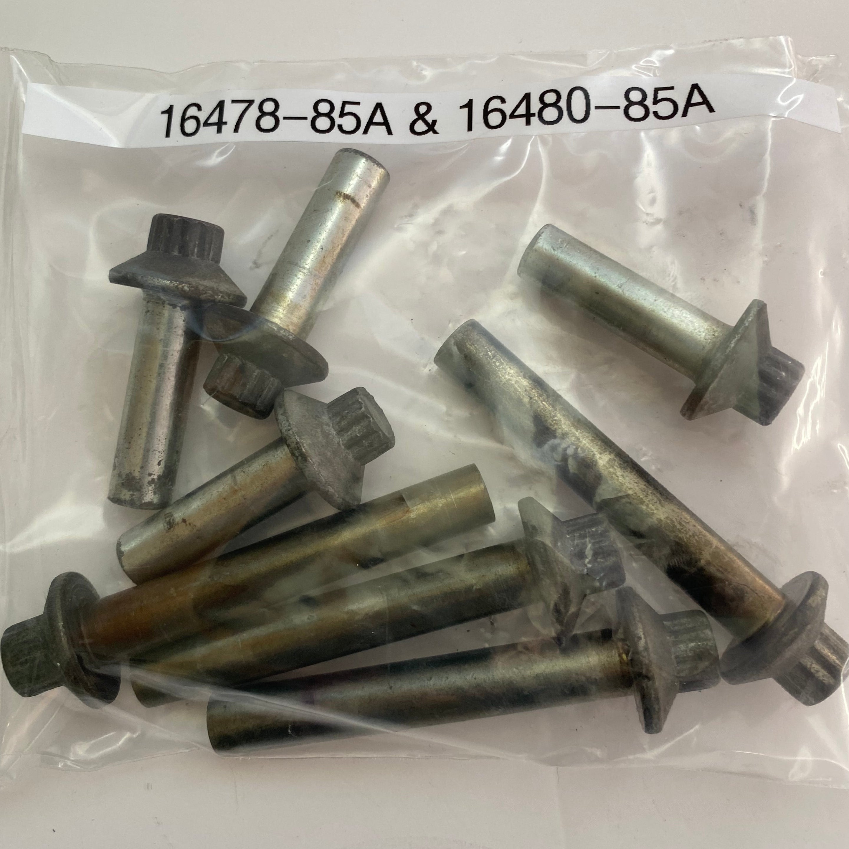 Jeu de 8 écrous culasses Harley Davidson REF OEM 16478-85A & 16480-85A