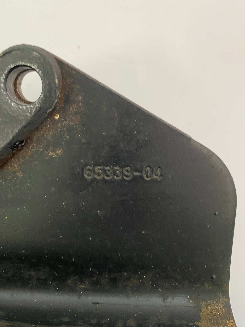 Support silencieux échappement jonction Sportster Harley Davidson REF OEM 65339-04
