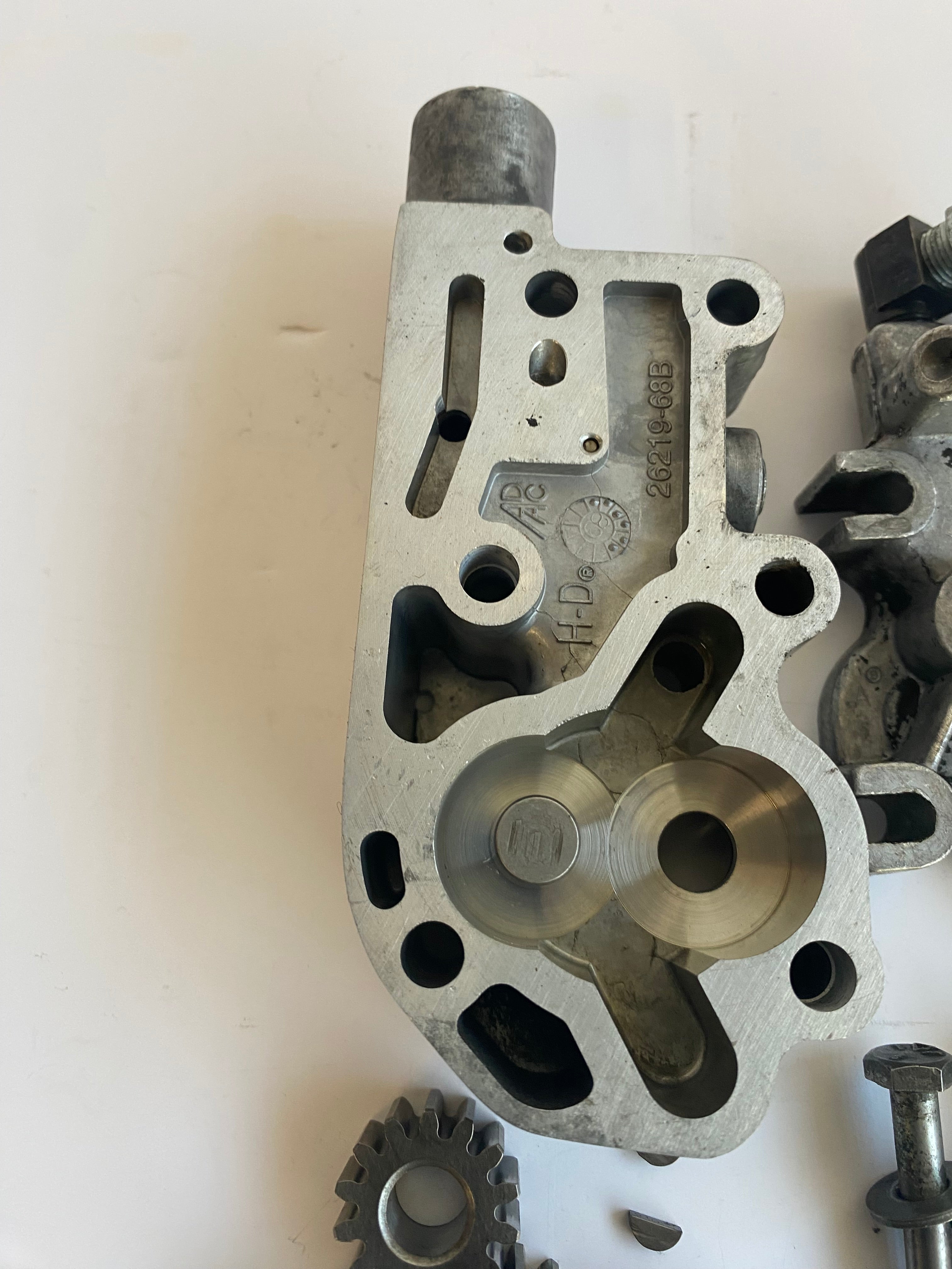 Pompe à huile Big twin Harley Davidson REF OEM 26190-73